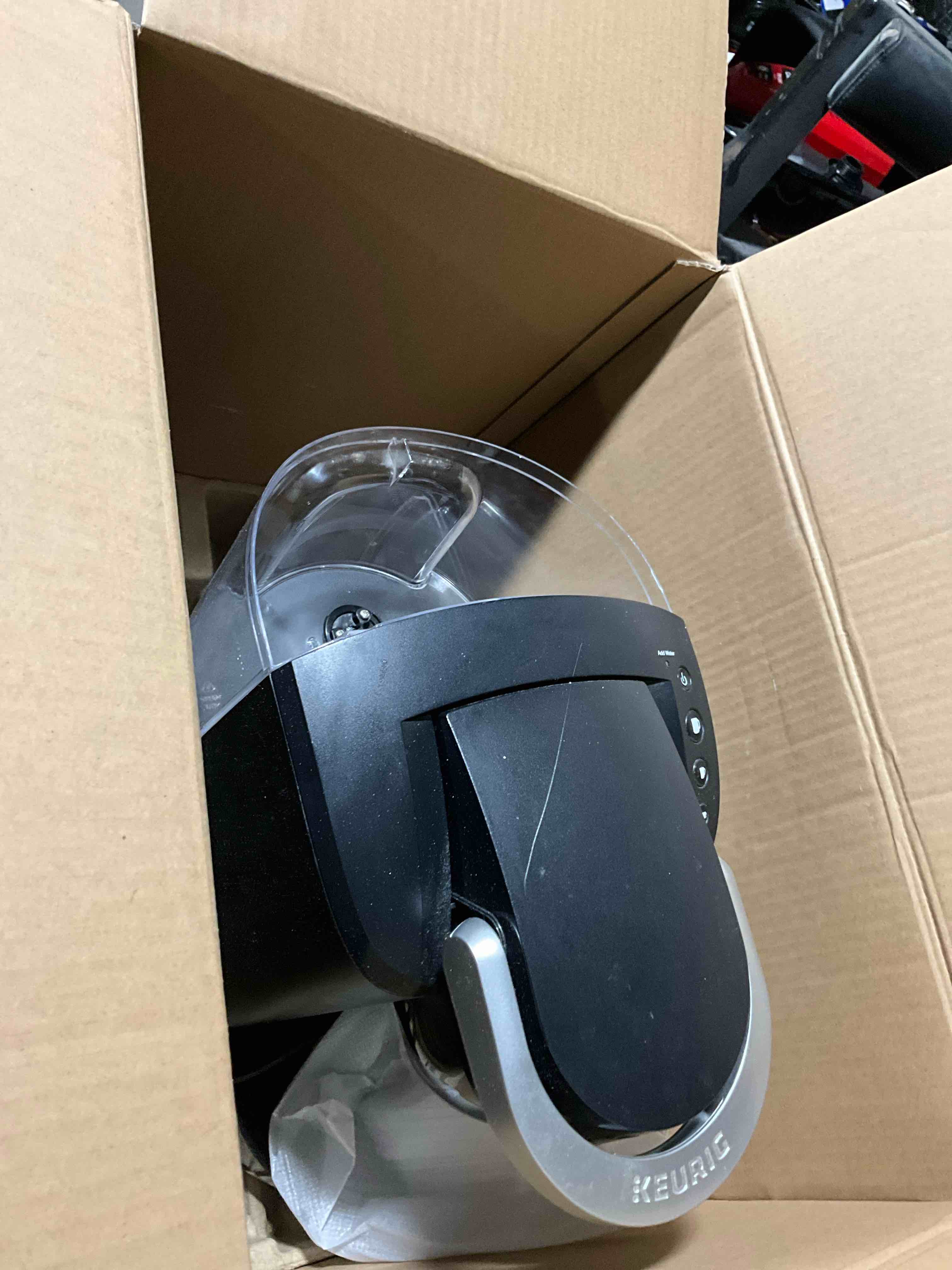 https://s3.amazonaws.com/lotting-images-prod/bidfta/GRA3272005_1760538601346.jpeg