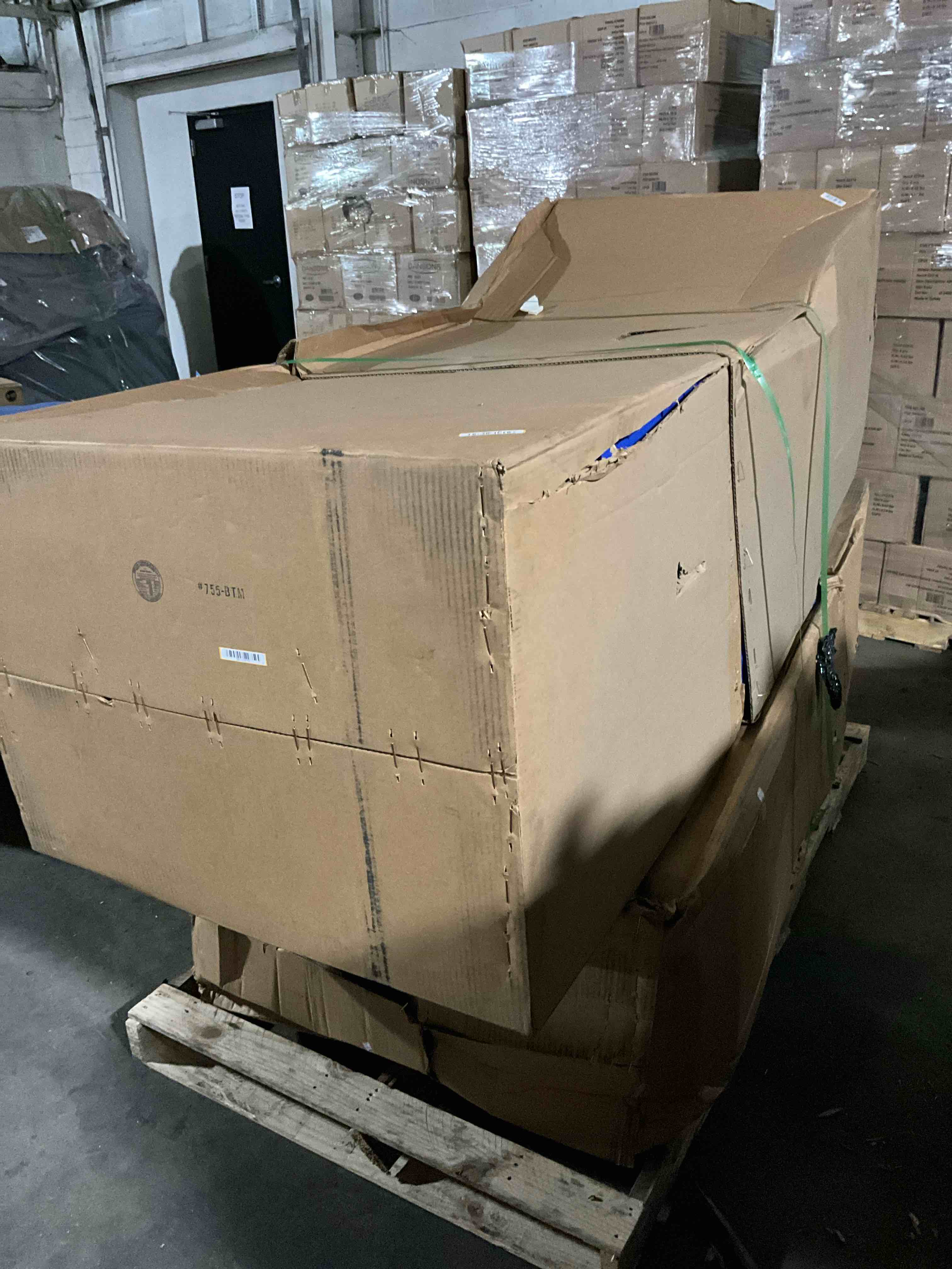https://s3.amazonaws.com/lotting-images-prod/bidfta/GRA3272062_1760549673508.jpeg