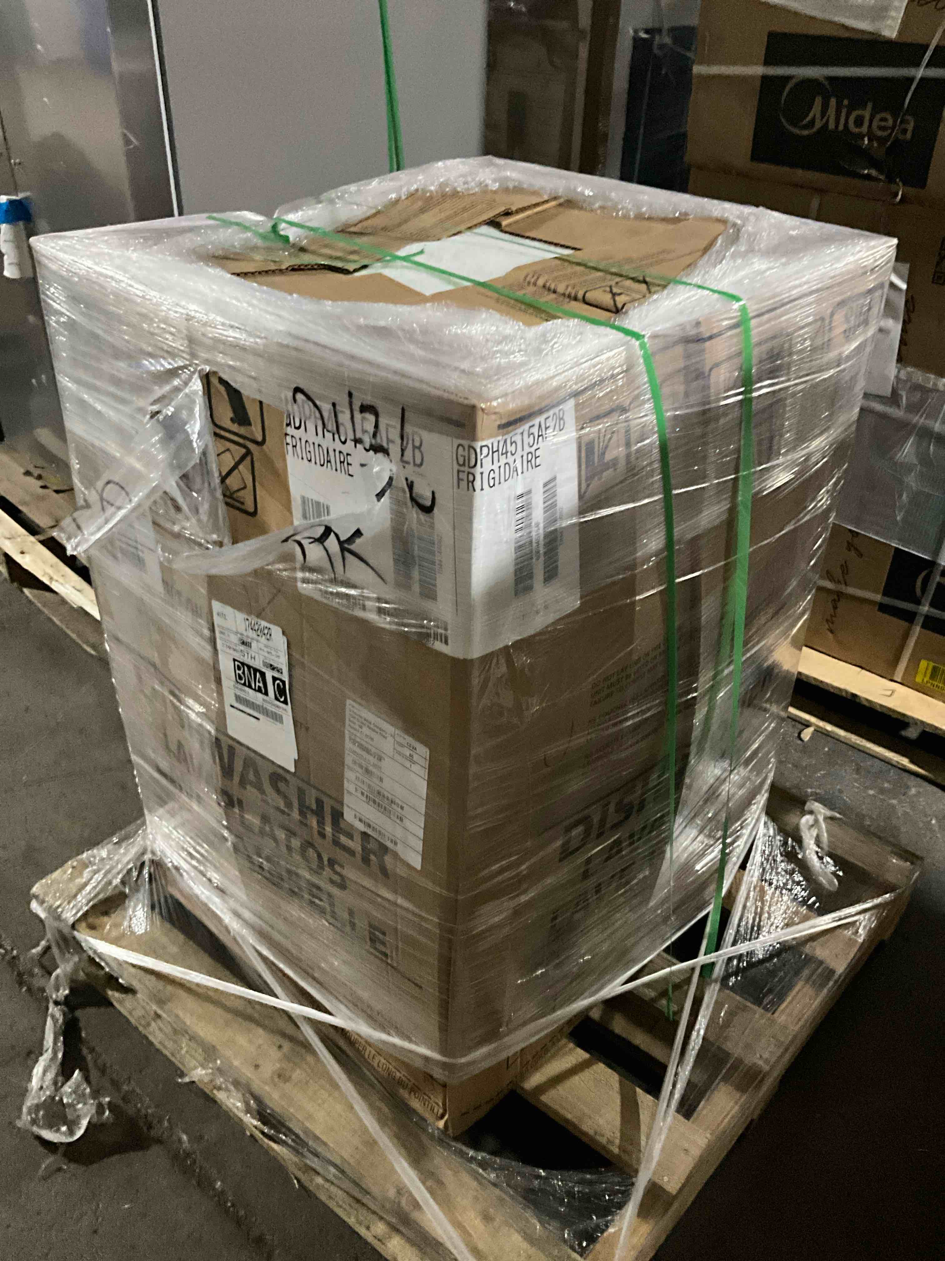 https://s3.amazonaws.com/lotting-images-prod/bidfta/GRA3272092_1760628440783.jpeg
