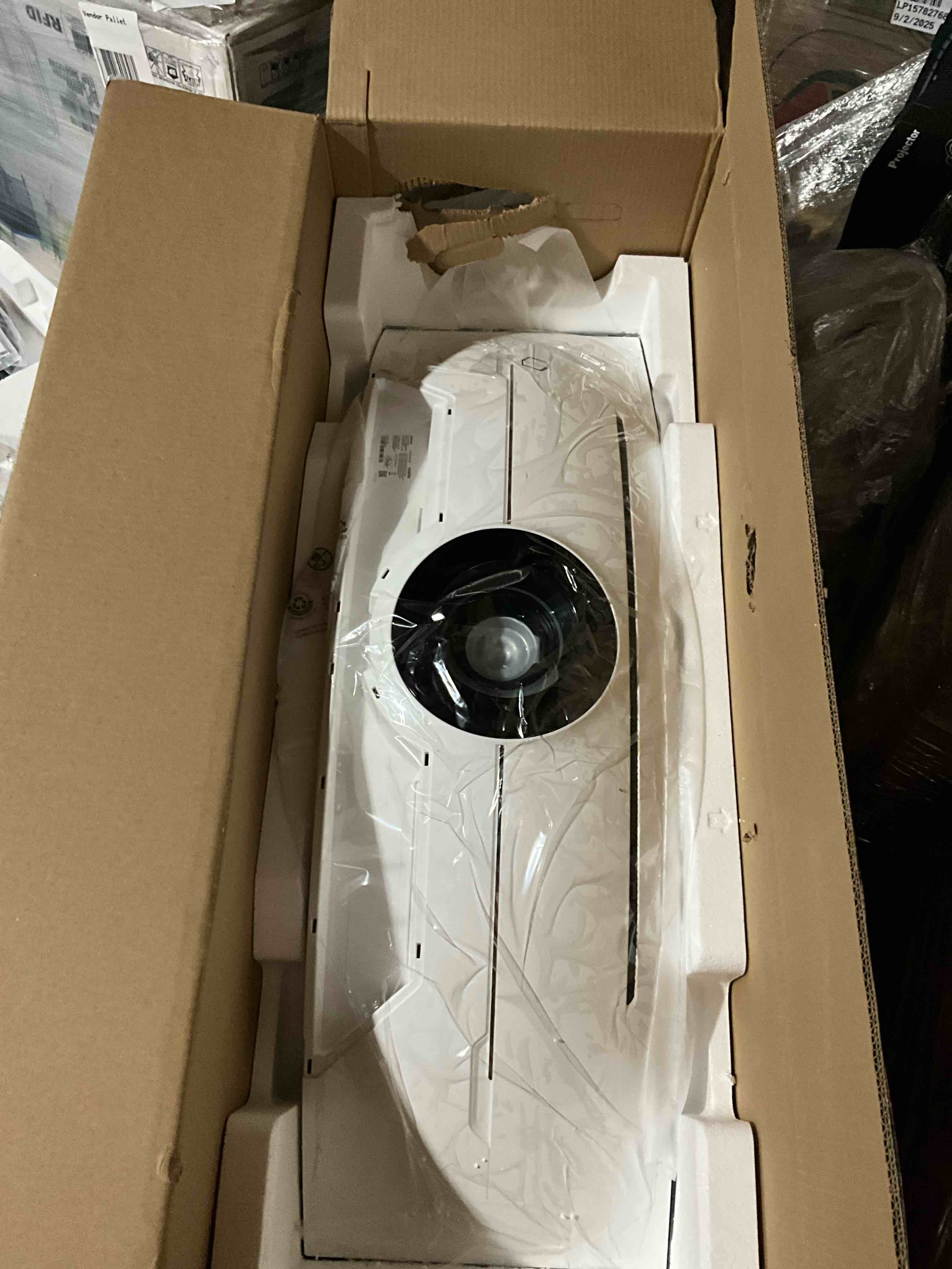 https://s3.amazonaws.com/lotting-images-prod/bidfta/GRA3277695_1758807120039.jpeg