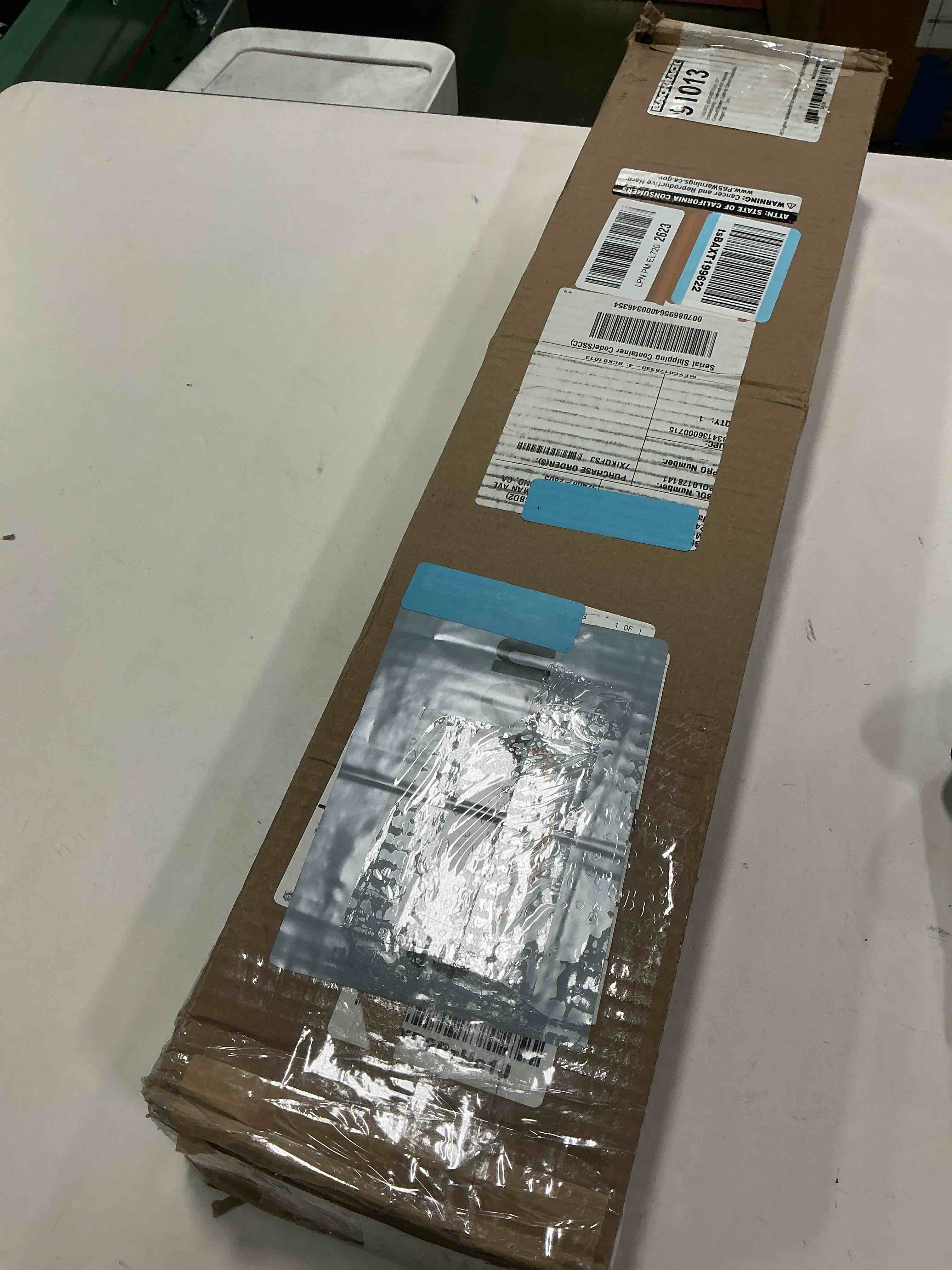 https://s3.amazonaws.com/lotting-images-prod/bidfta/GRA3283331_1758557861953.jpeg