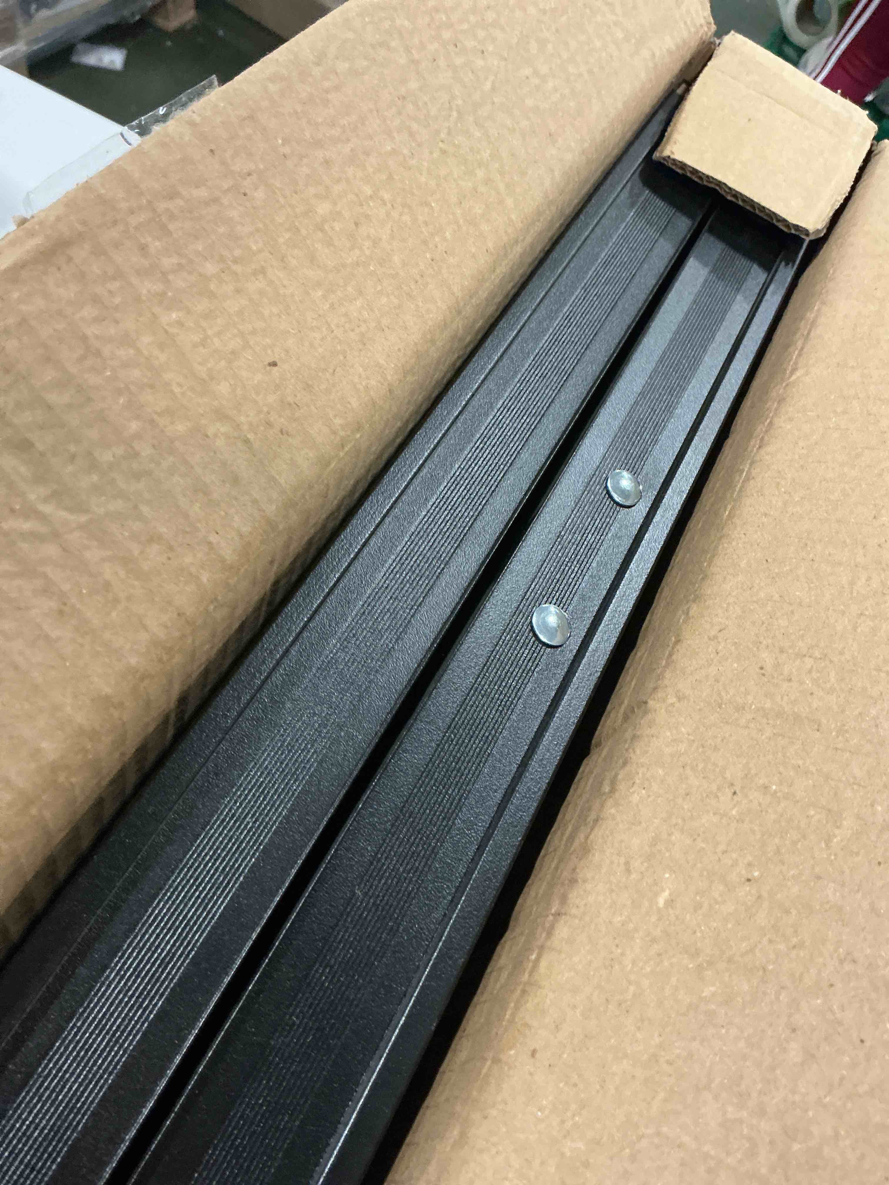 https://s3.amazonaws.com/lotting-images-prod/bidfta/GRA3305074_1760361995012.jpeg
