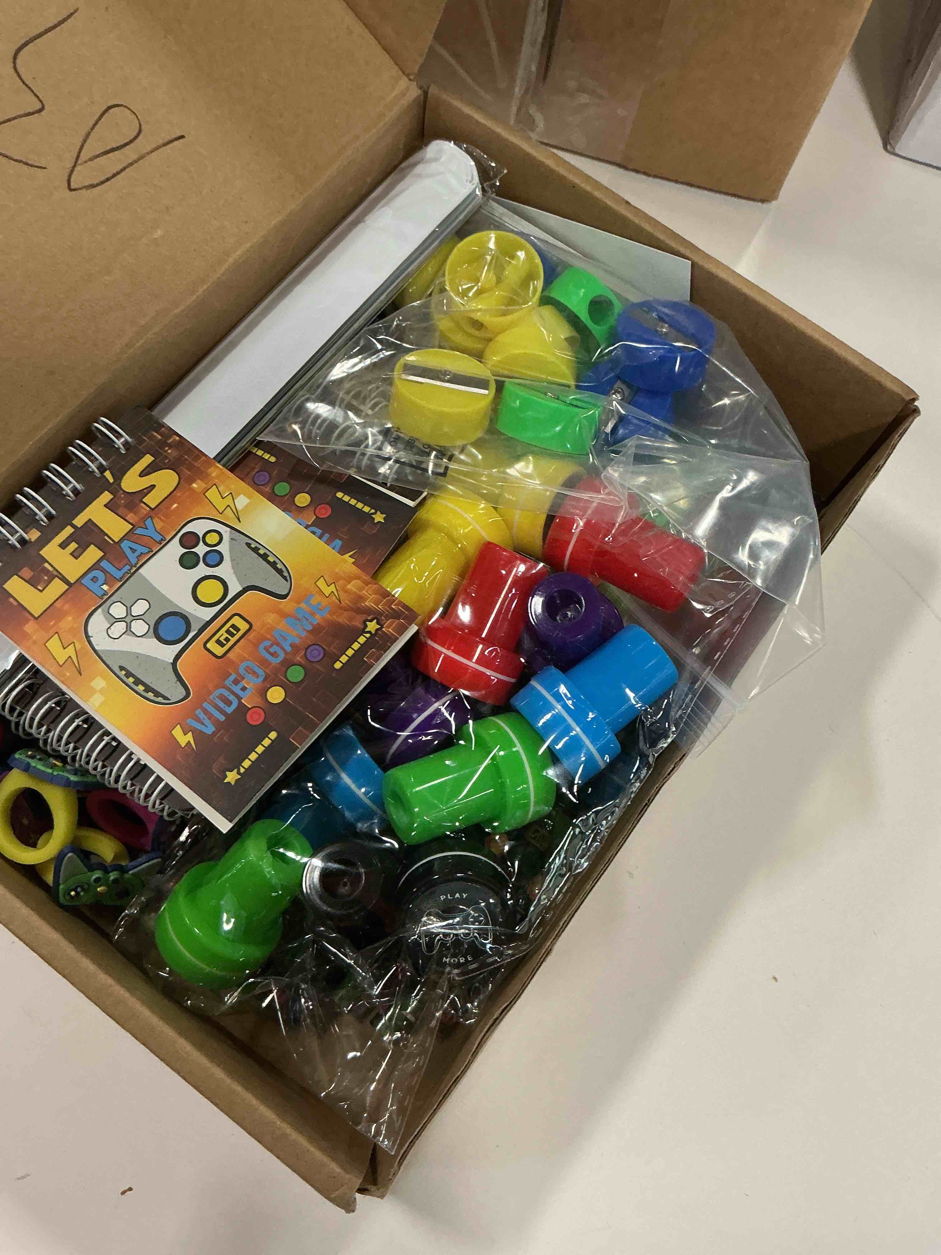 https://s3.amazonaws.com/lotting-images-prod/bidfta/GRA3305089_1760363010936.jpeg