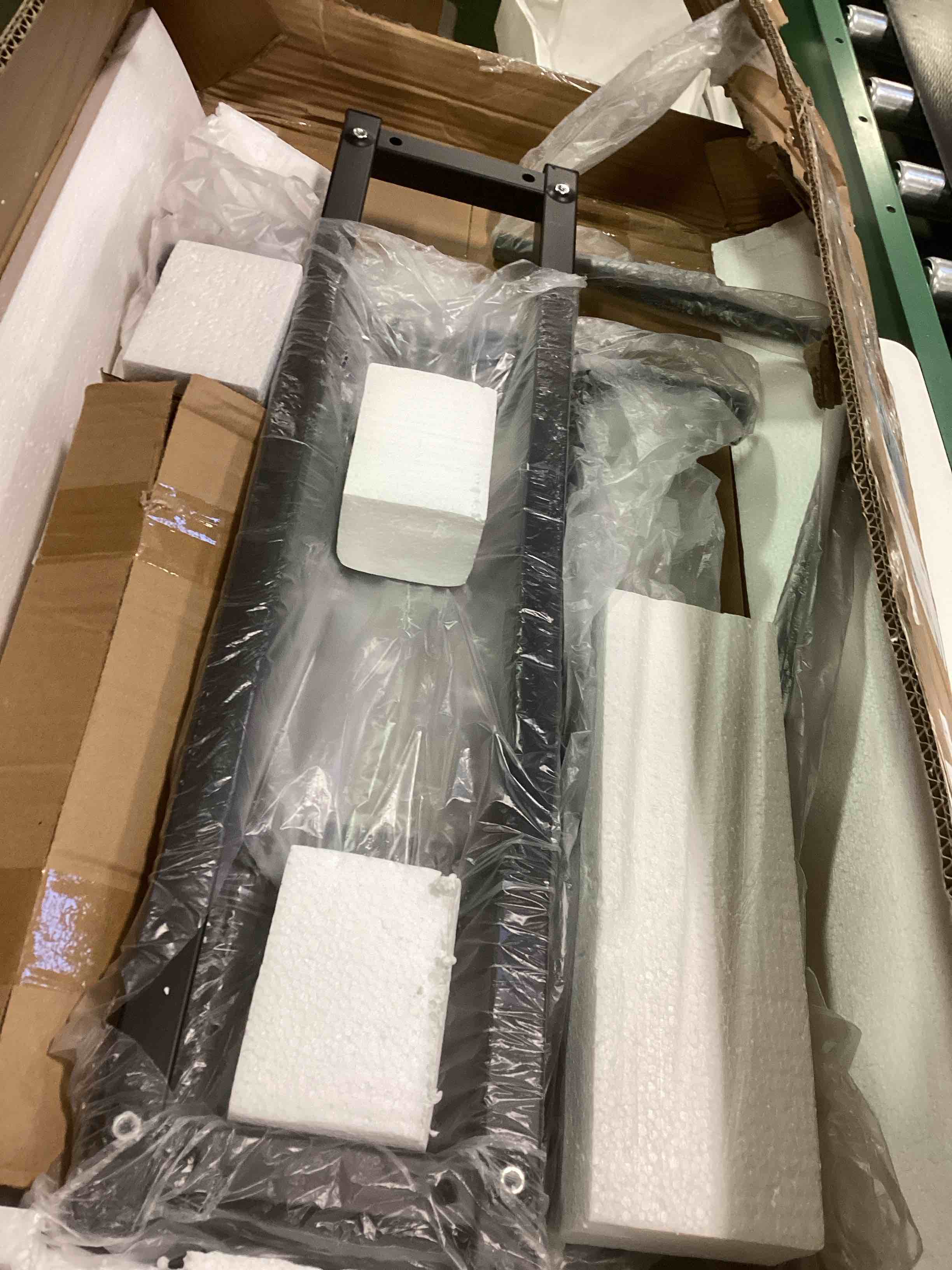 https://s3.amazonaws.com/lotting-images-prod/bidfta/GRA3323022_1760099336504.jpeg