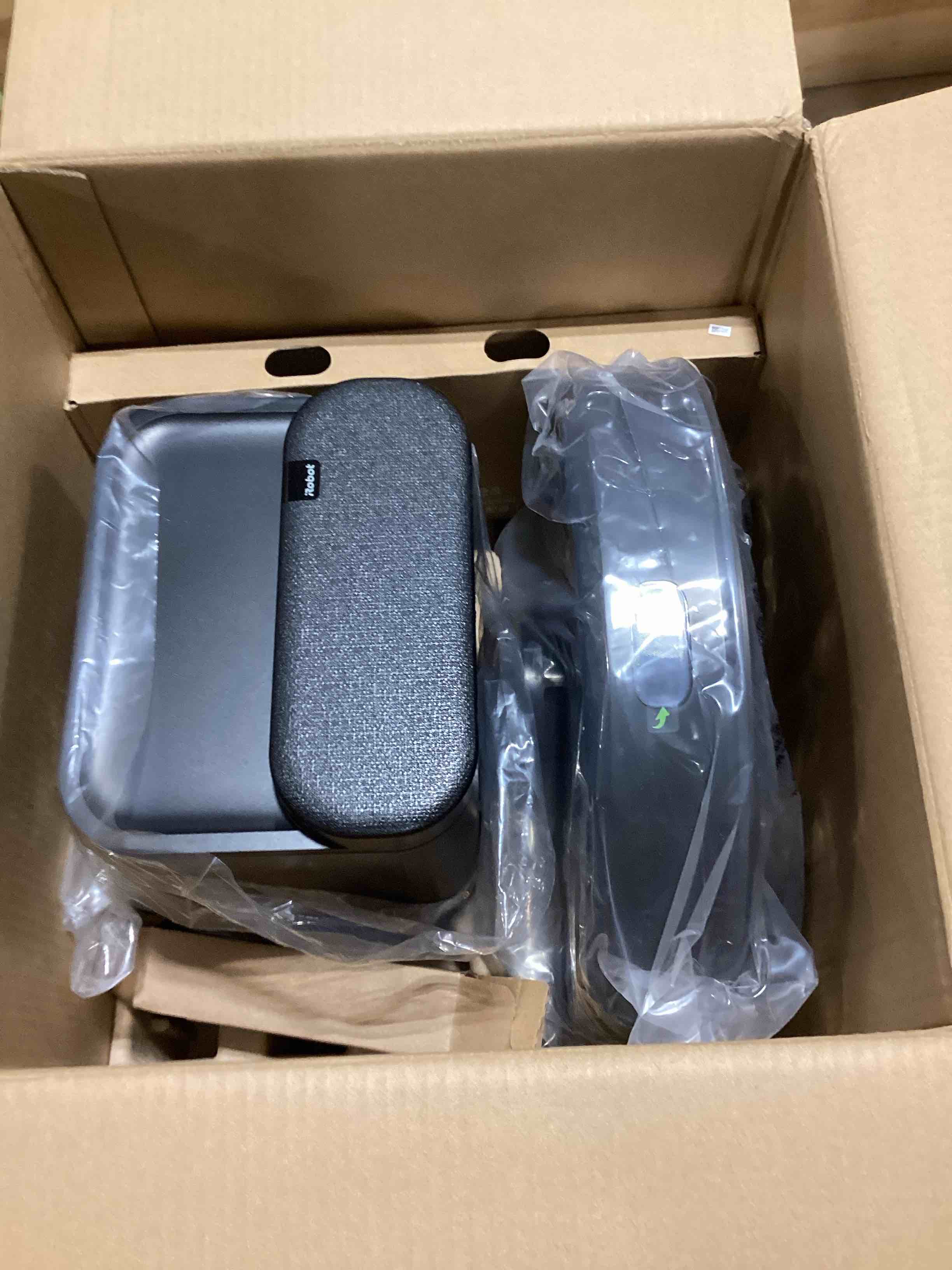 iRobot Roomba 104 2in1 Vacuum & Mop Robot - Self-Empties for 75 Days, Intense Power-Lifting Suction, Vacuums All Floors, Ideal for Pet Hair, LiDAR Smart Navigation Mapping, Mops Hard Floors Roomba 104 Combo