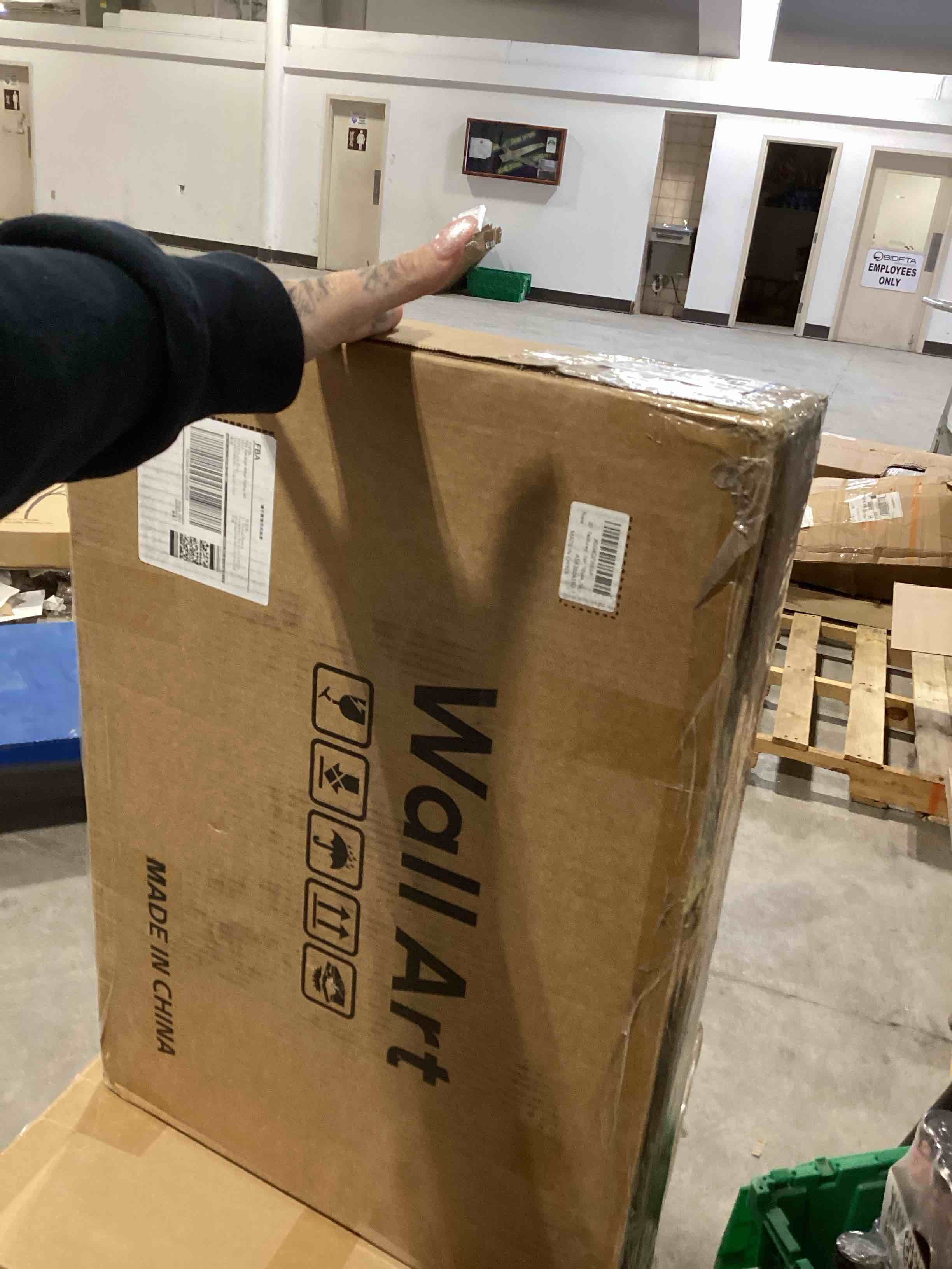 Condition photo showing Good Condition for similar product Stretched Canvas for Painting, 3Pack 24X36 Large Canvas for Painting, 12Oz Triple Primed 2/3" Profile Cotton Professional Artist Quality Blank Canvas Frame, Art Canvas for Oil,Acrylic Paint,Gouache