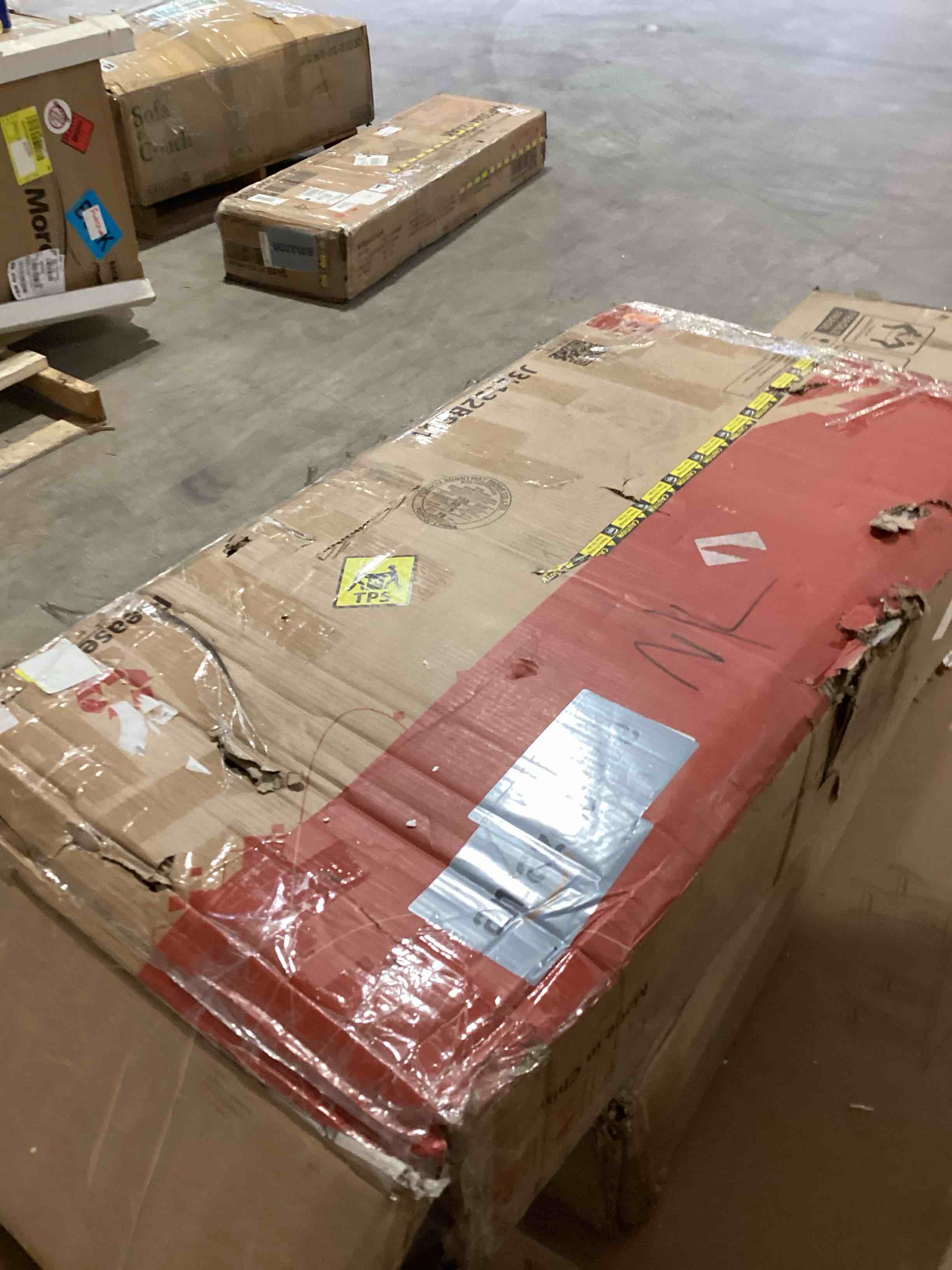 Condition photo showing As Is for similar product  White Floating Shelves Set of 6,Wood for Bedroom,Modern Wall Decor,Bathroom Storage,Book Living Room[Upgraded]-White (HM011A) 16.5 Inch White