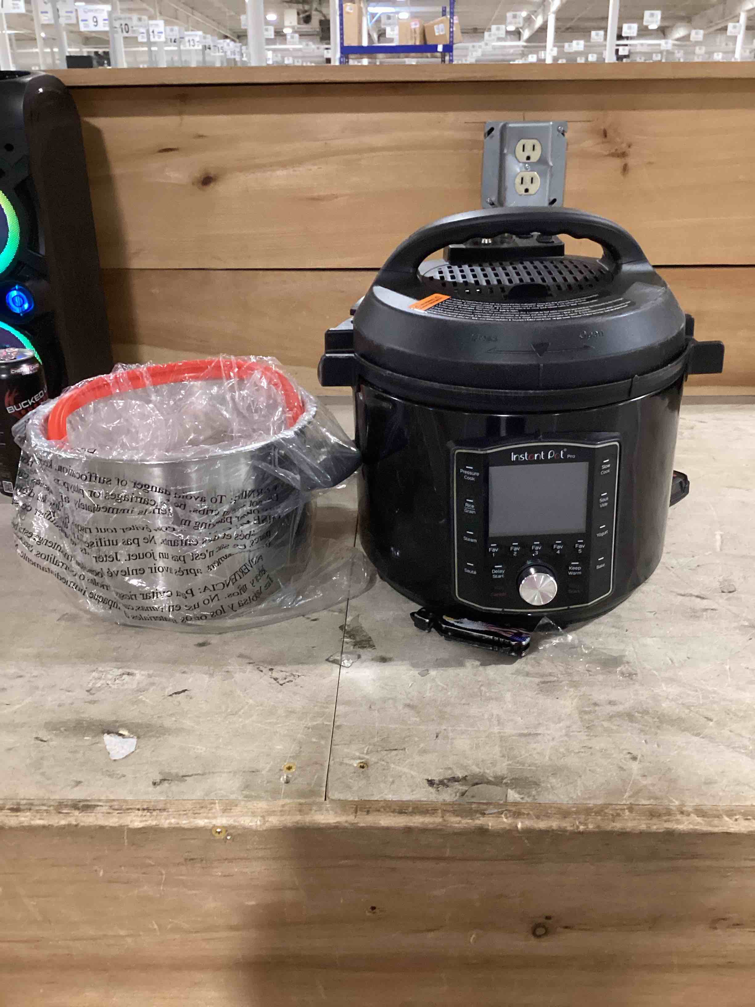 Condition photo showing Good Condition for Instant Pot Pro (5 QT) 10-in-1 Pressure Cooker, Slow Cooker, Rice/Grain Cooker, Steamer, Sauté, Sous Vide, Yogurt Maker, Sterilizer, and Warmer, Includes App With Over 800 Recipes, Black