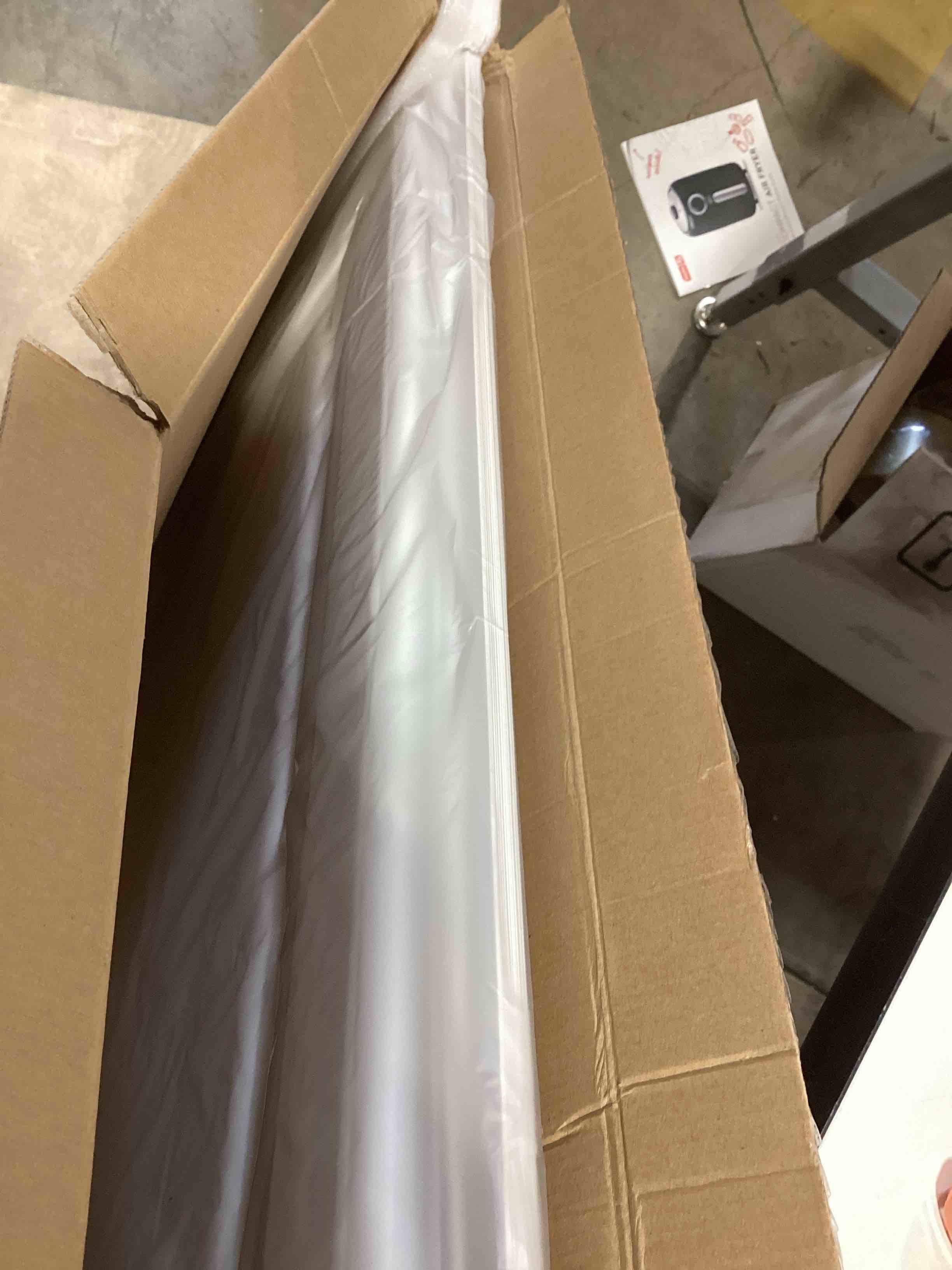 https://s3.amazonaws.com/lotting-images-prod/bidfta/GRA3380555_1760019375442.jpeg