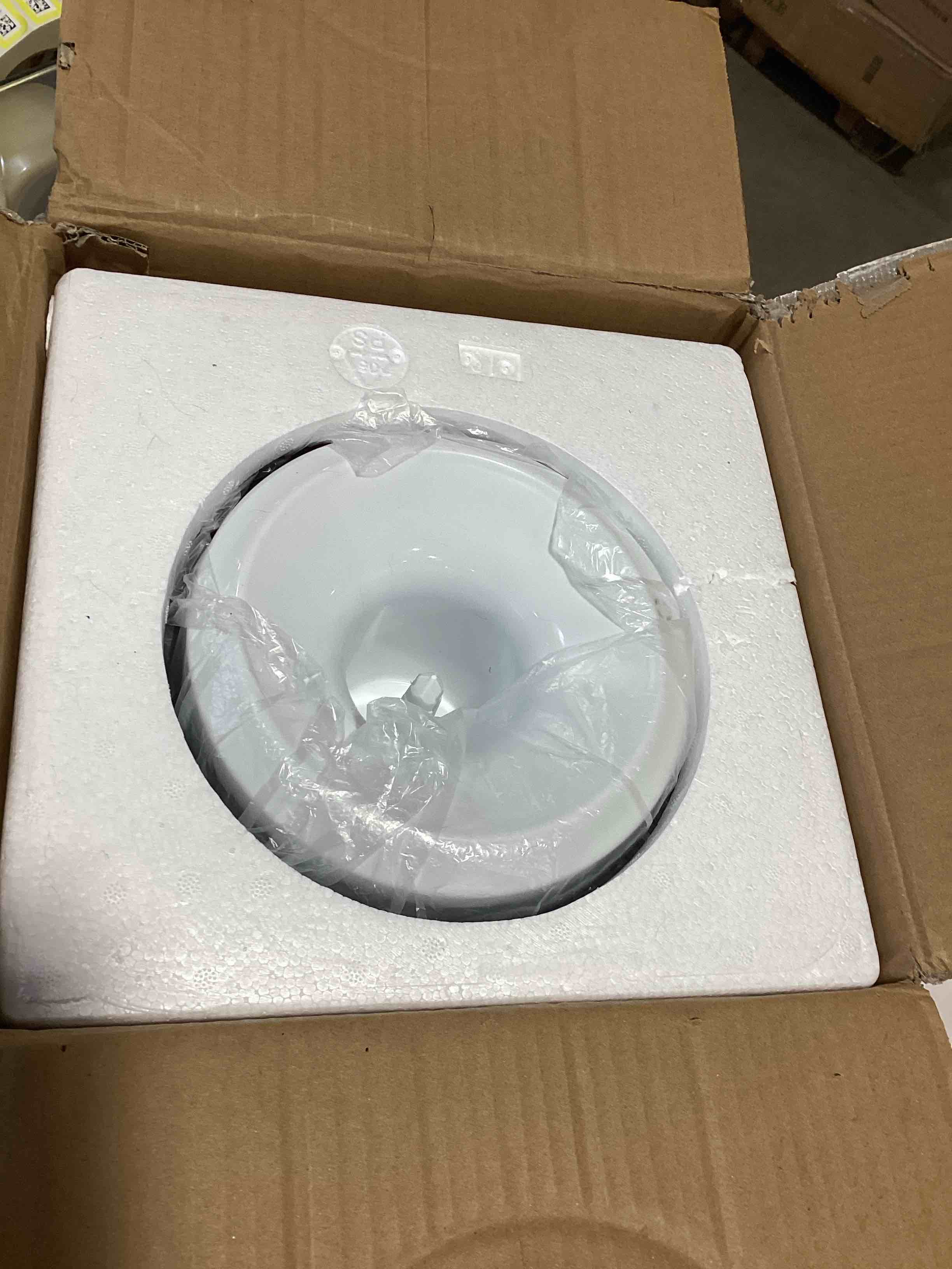 https://s3.amazonaws.com/lotting-images-prod/bidfta/GRA3380556_1760019535212.jpeg