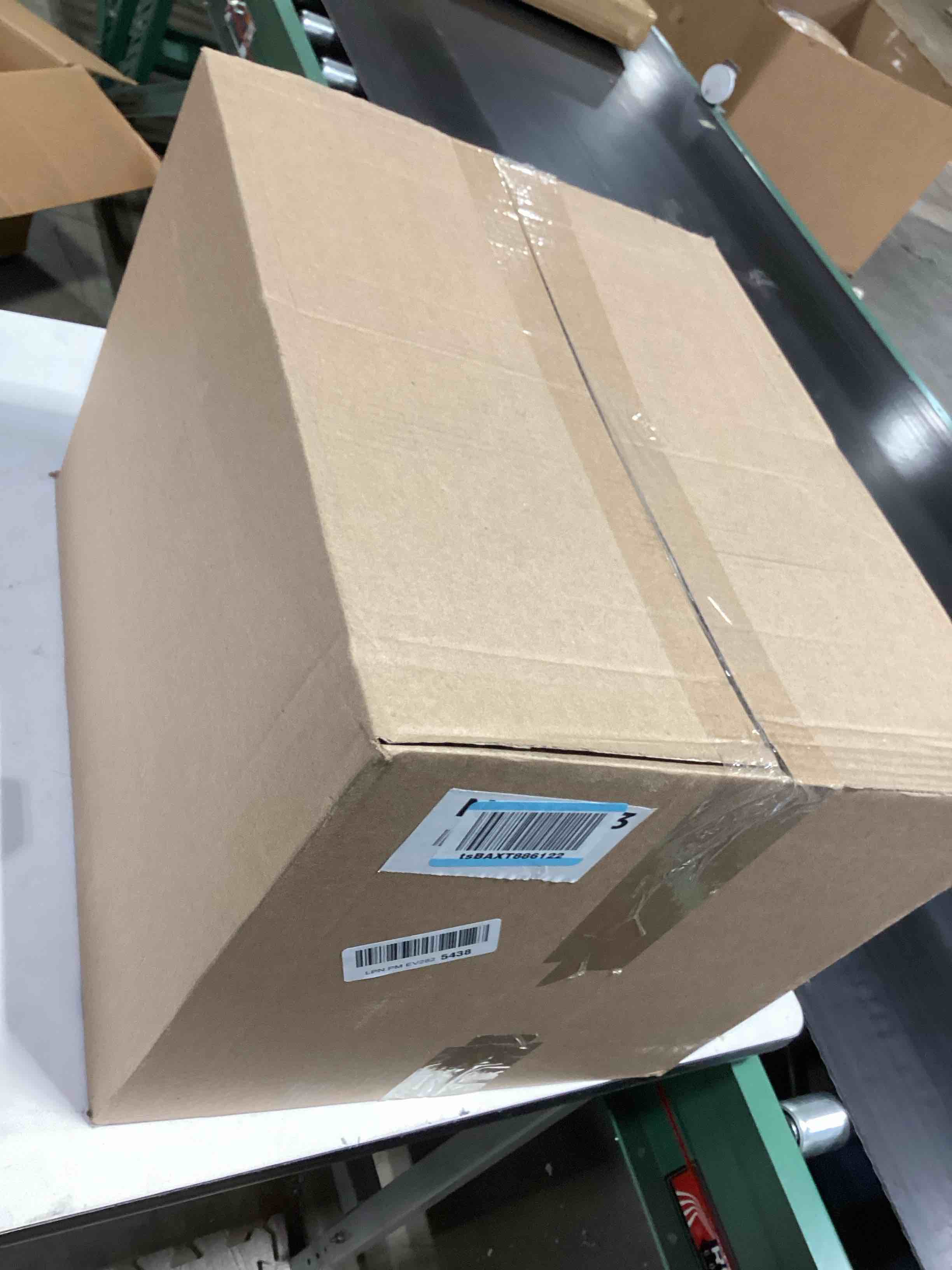 https://s3.amazonaws.com/lotting-images-prod/bidfta/GRA3380981_1760626741336.jpeg