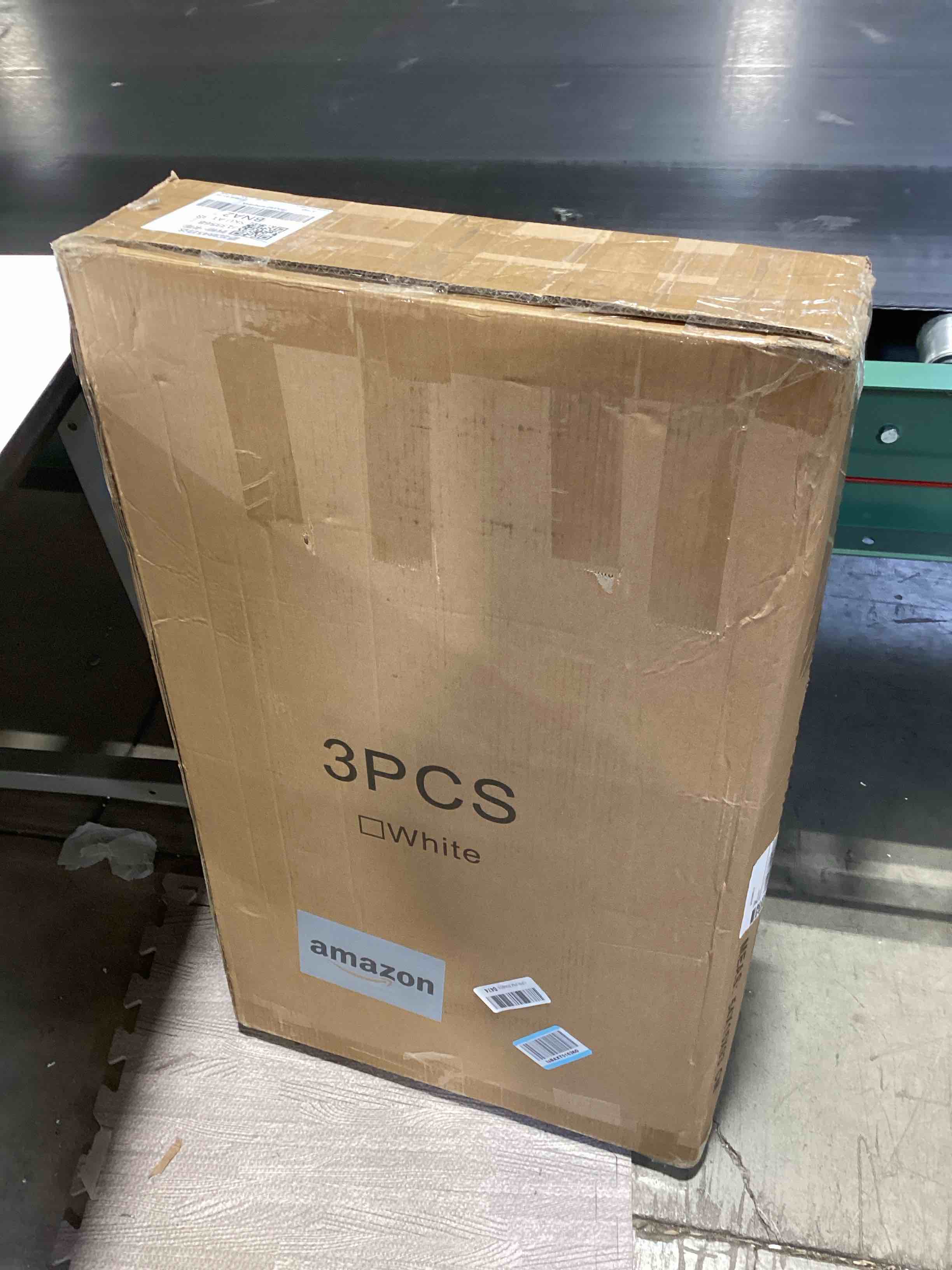 https://s3.amazonaws.com/lotting-images-prod/bidfta/GRA3380996_1760632826446.jpeg