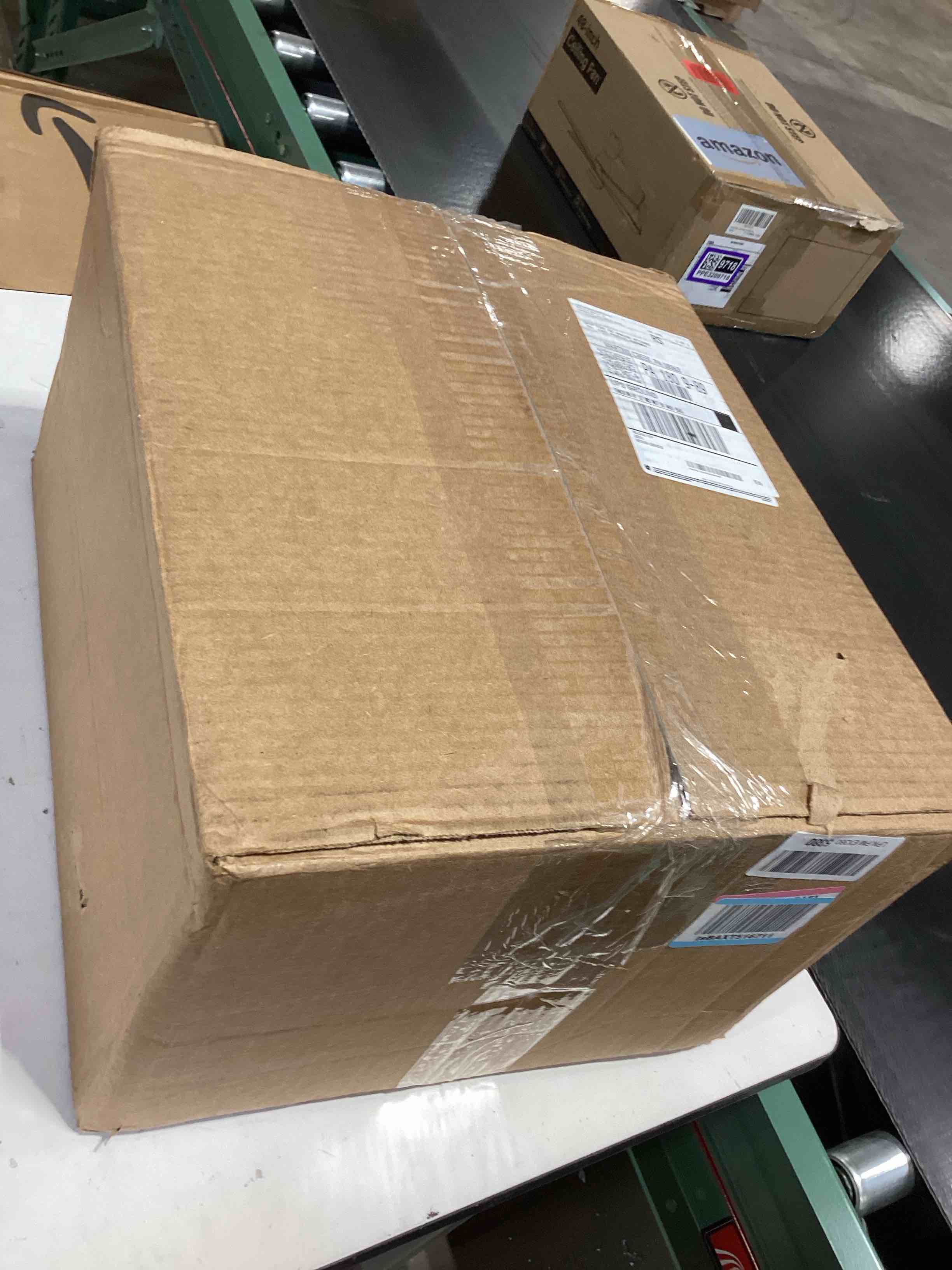 https://s3.amazonaws.com/lotting-images-prod/bidfta/GRA3381019_1760636473591.jpeg