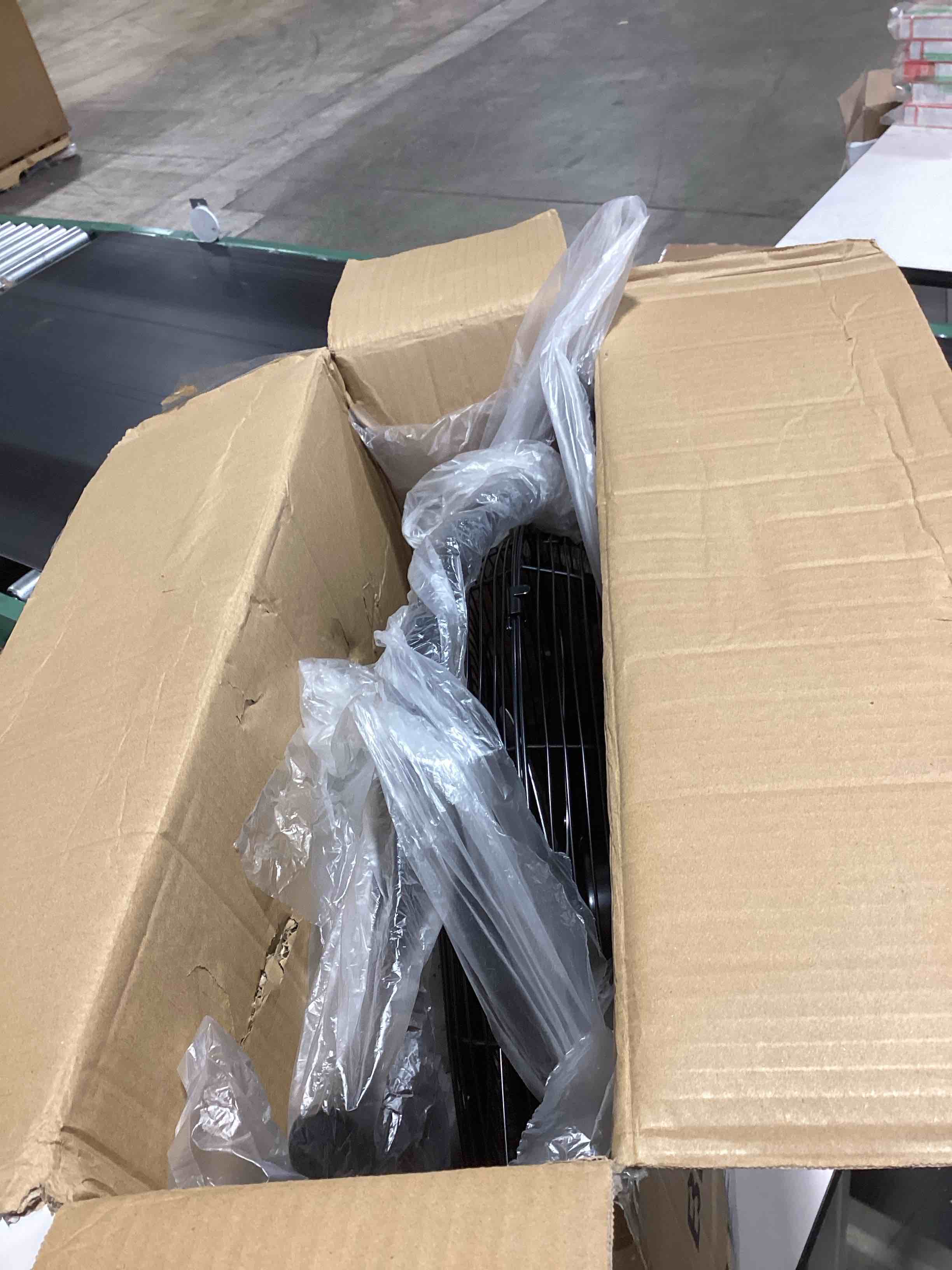 https://s3.amazonaws.com/lotting-images-prod/bidfta/GRA3381024_1760637179618.jpeg