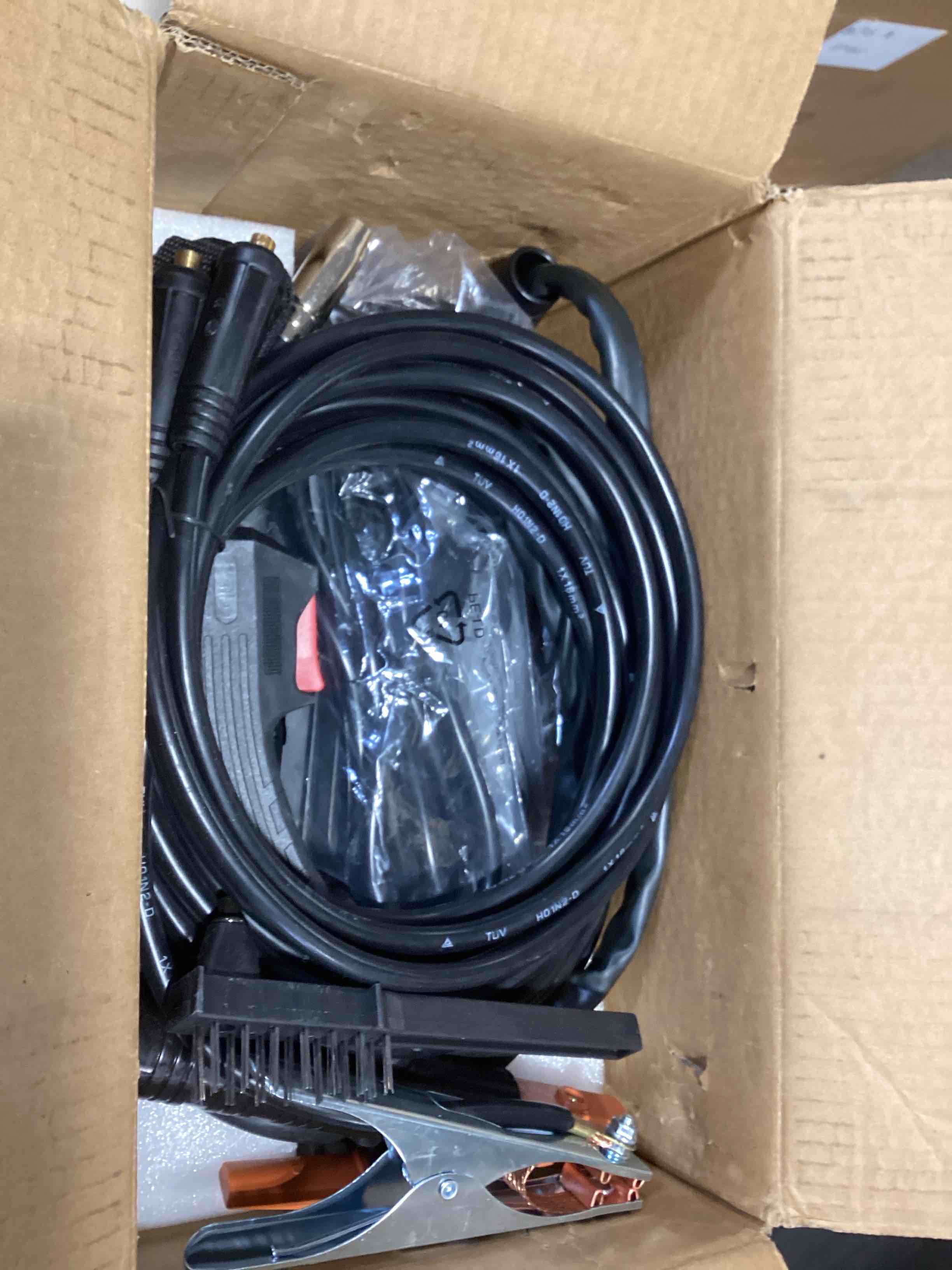 awt 140amp mig welder flux core mig welder/stick/lift tig 3 in 1 welding machine, welder machine 110v with synergy igbt inverter, portable gasless welder equipment 3 in 1 mig welder 140a