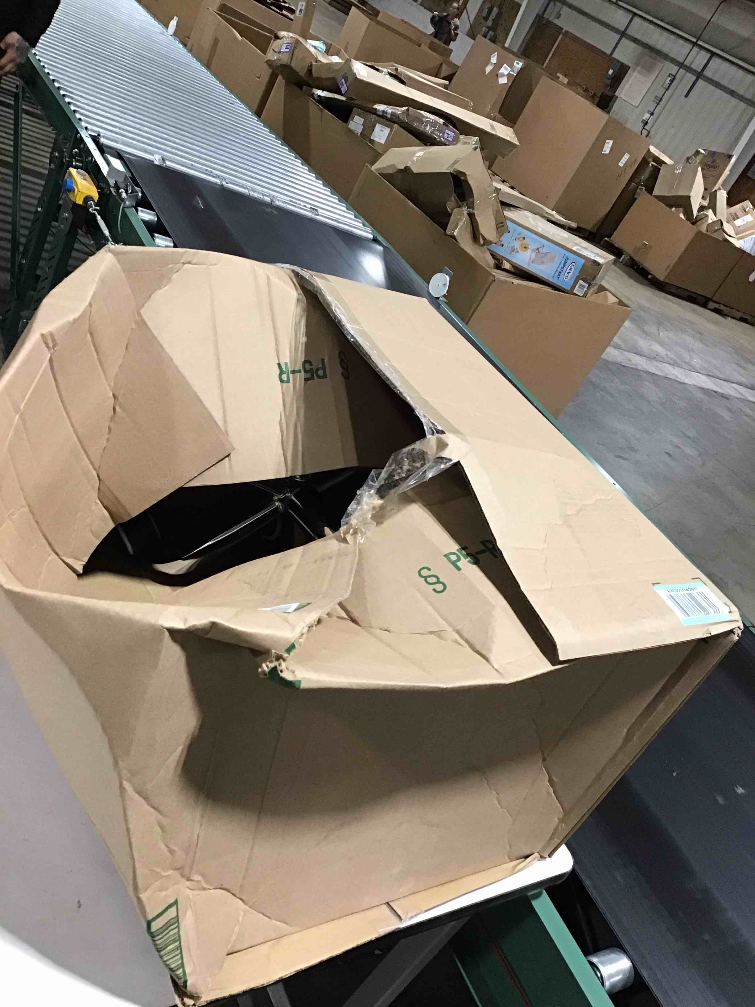 https://s3.amazonaws.com/lotting-images-prod/bidfta/GRA3381126_1760959344743.jpeg