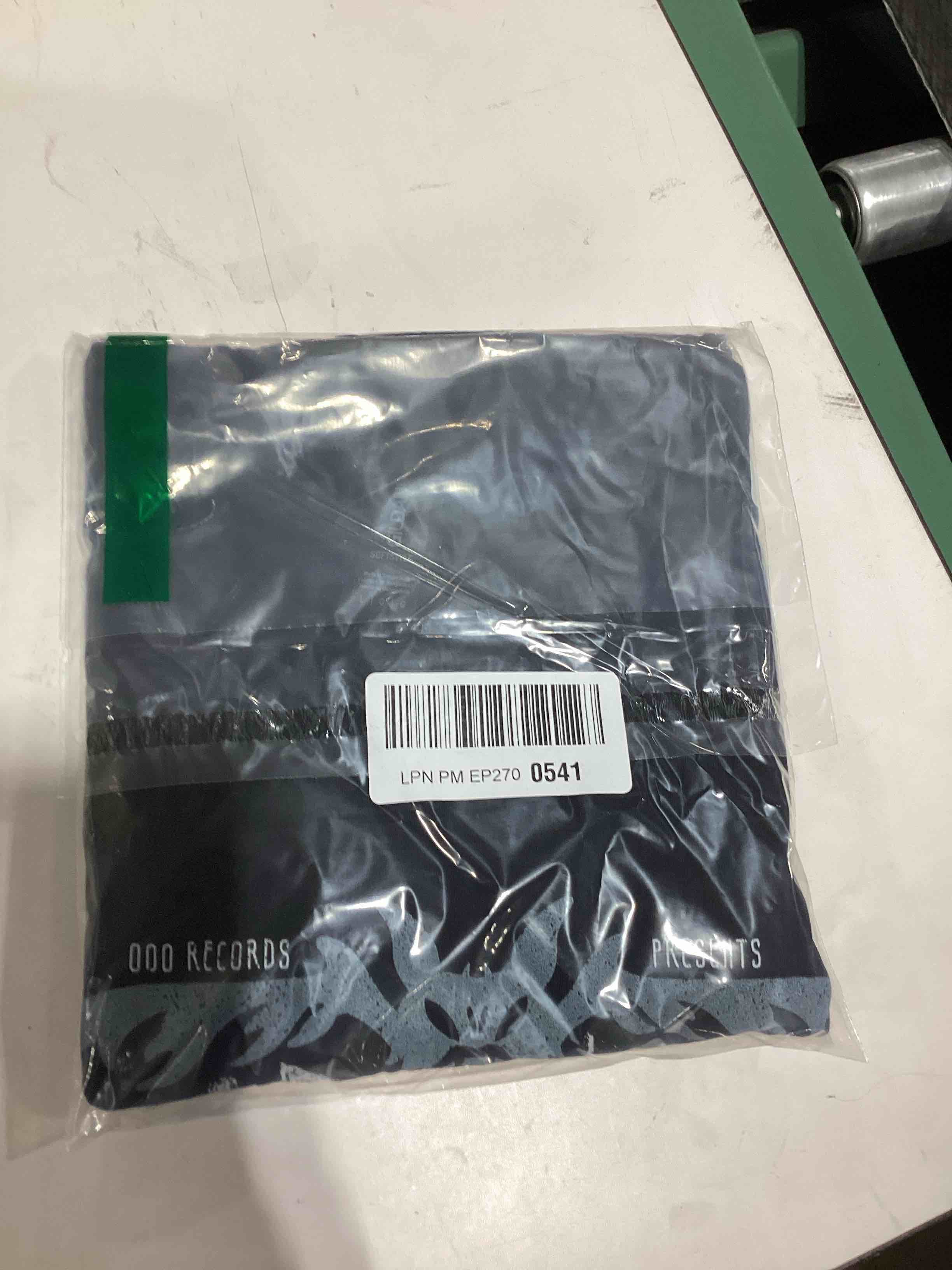 merch on demand blank - house_brand men large black