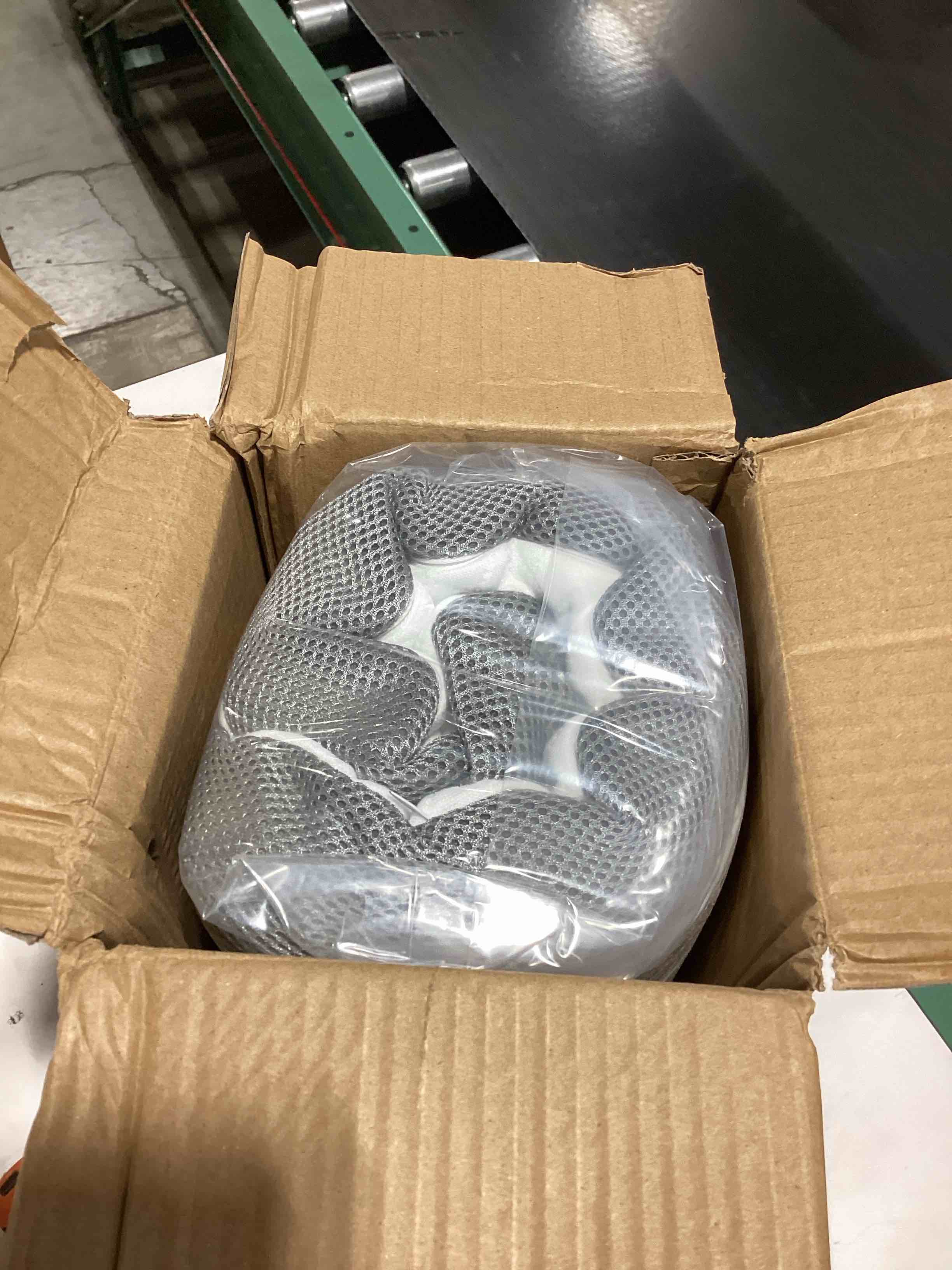https://s3.amazonaws.com/lotting-images-prod/bidfta/GRA3381318_1761048535666.jpeg