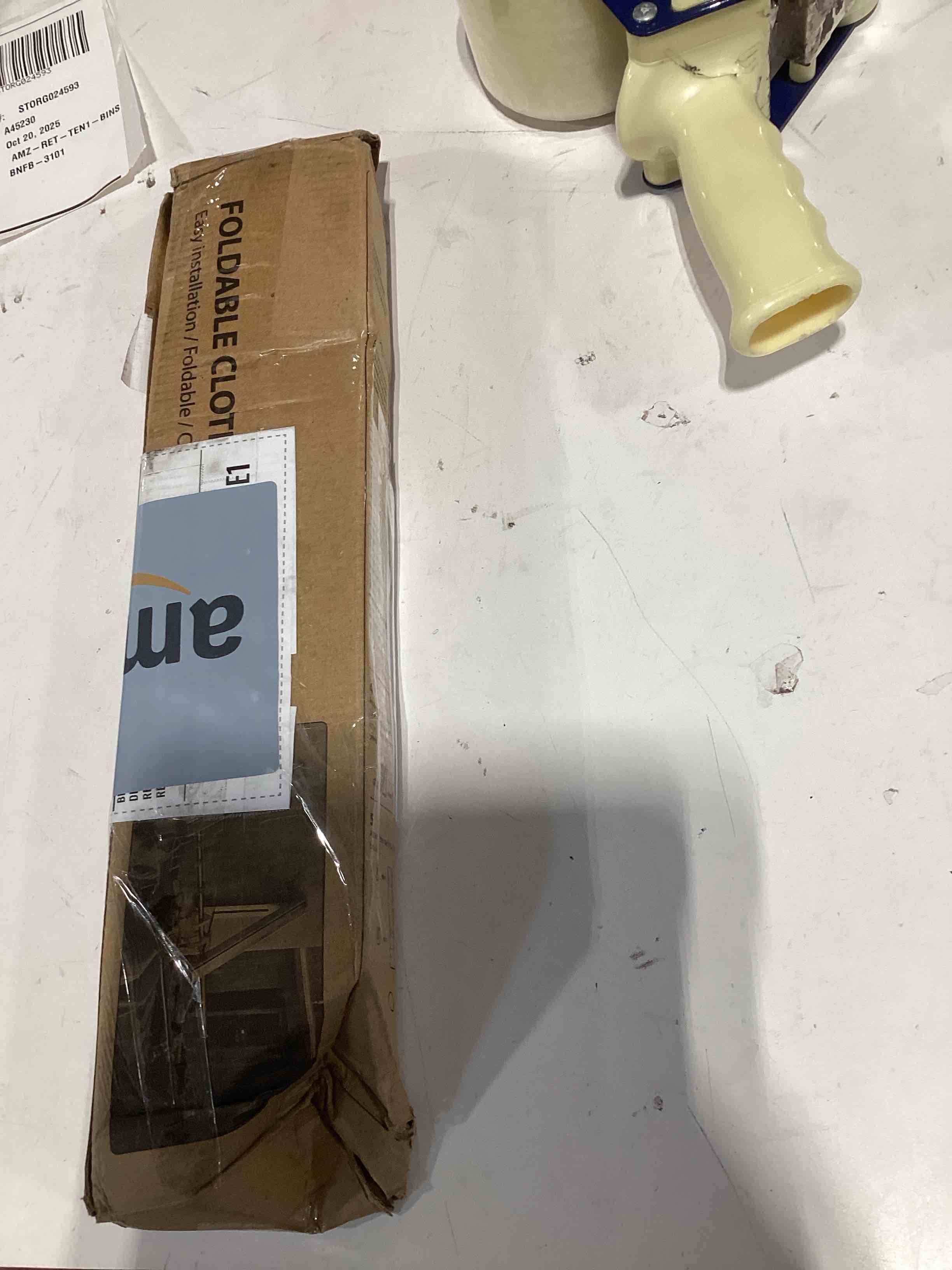 MISSMIN White Retractable Clothes Rack 2 Pack - Wall Mounted Folding Clothes Hanger Drying Rack for