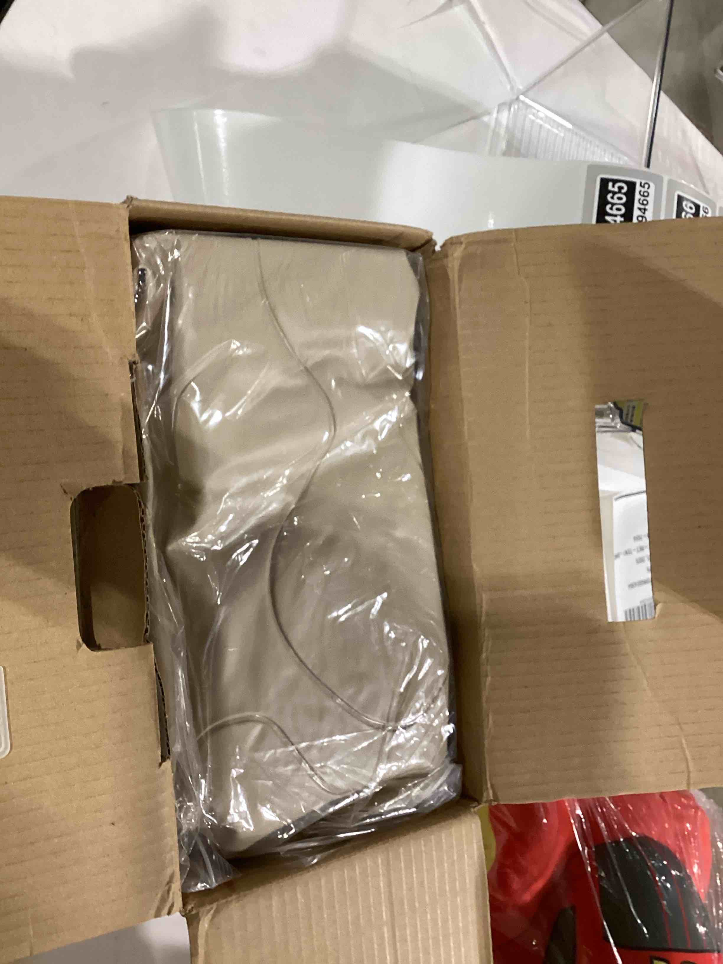 https://s3.amazonaws.com/lotting-images-prod/bidfta/GRA3394665_1760615494039.jpeg