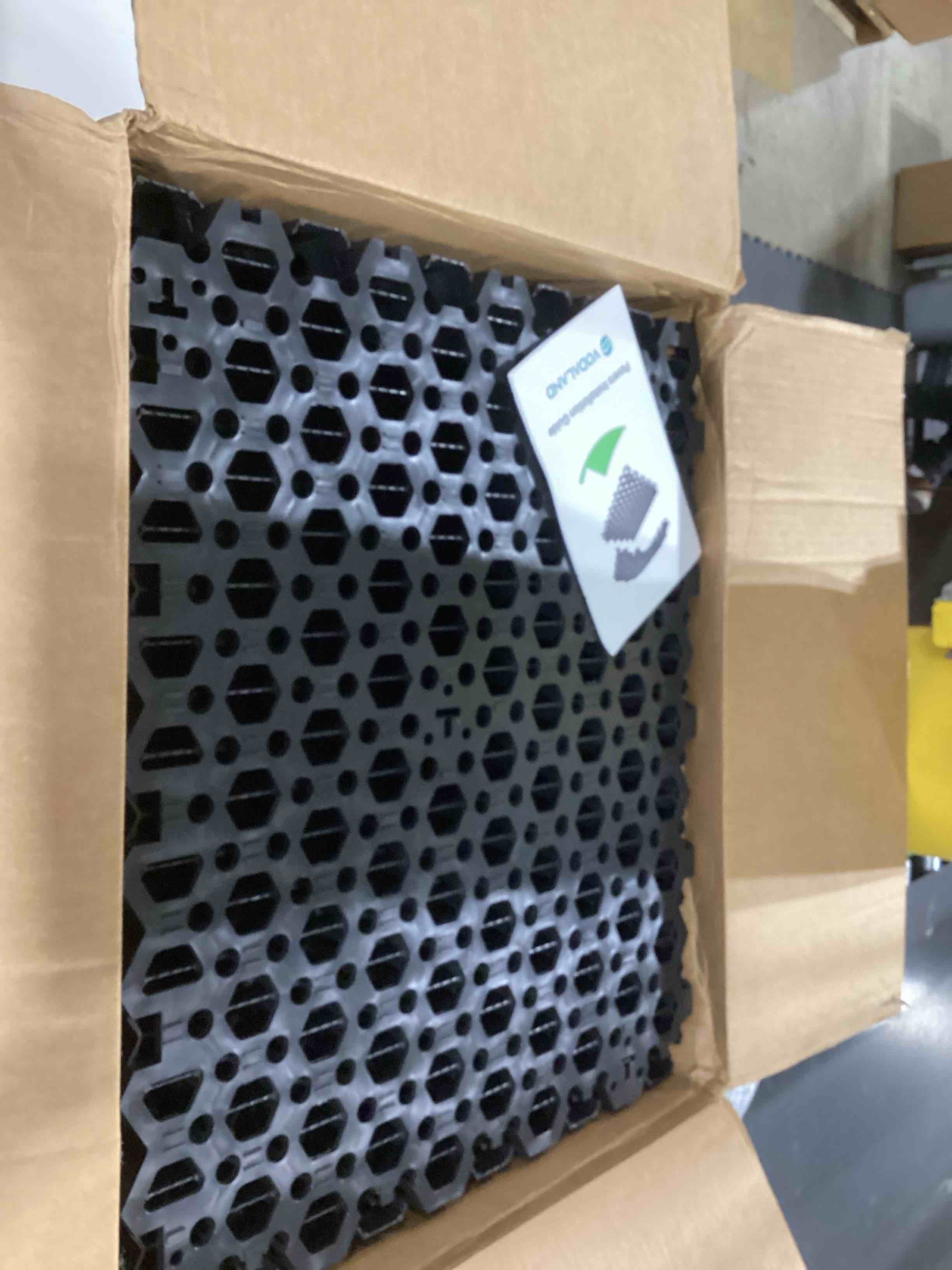 https://s3.amazonaws.com/lotting-images-prod/bidfta/GRA3394752_1760727676420.jpeg