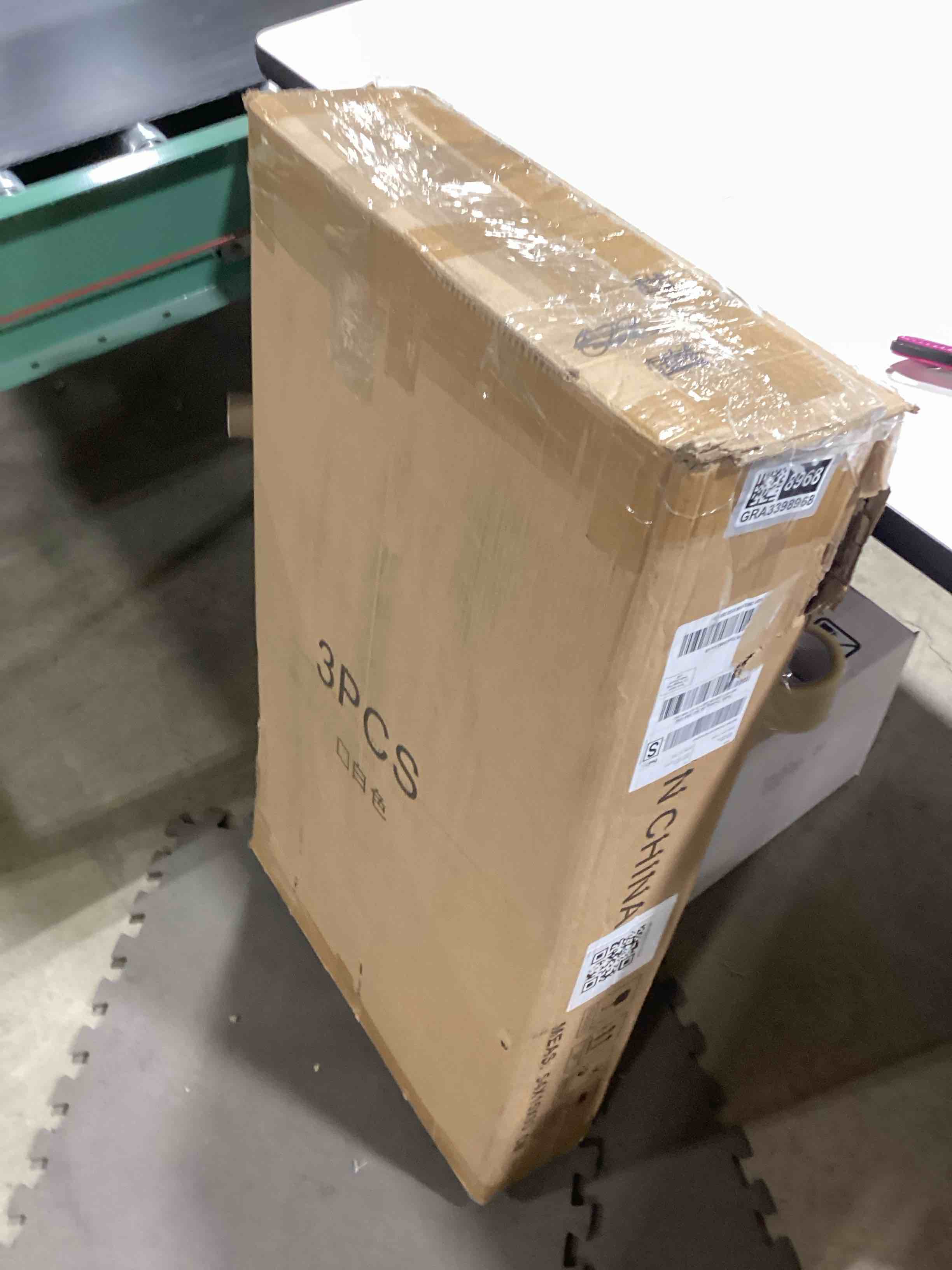 https://s3.amazonaws.com/lotting-images-prod/bidfta/GRA3398968_1761132929525.jpeg