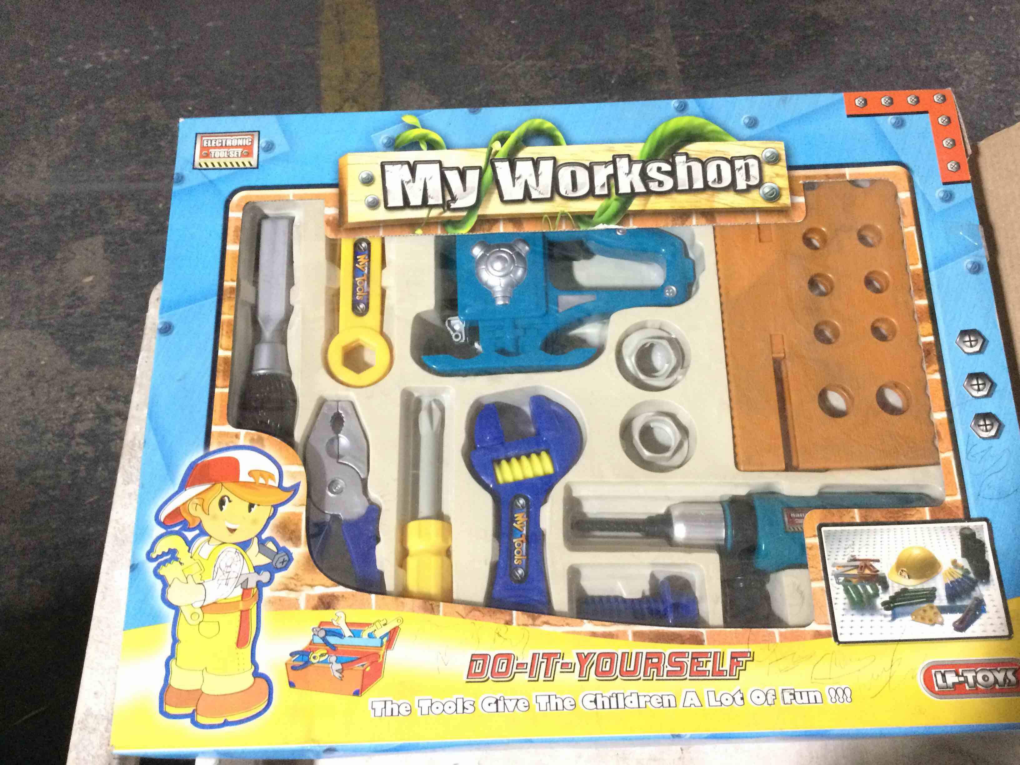 my workshop electric toy tool set