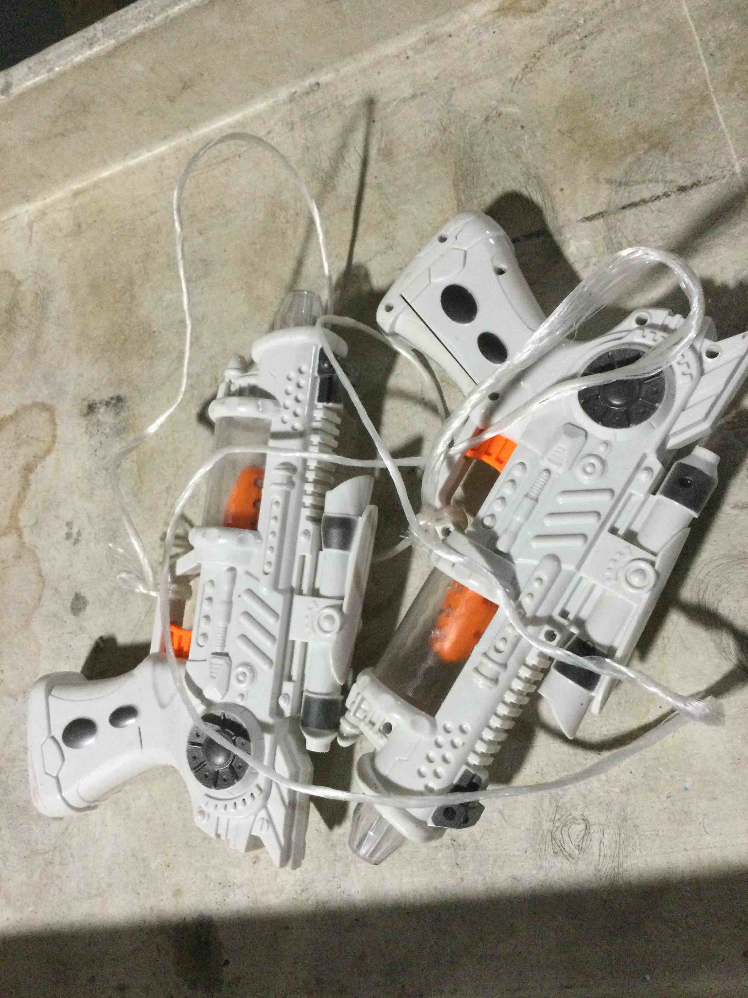 max space gun set of 2 white