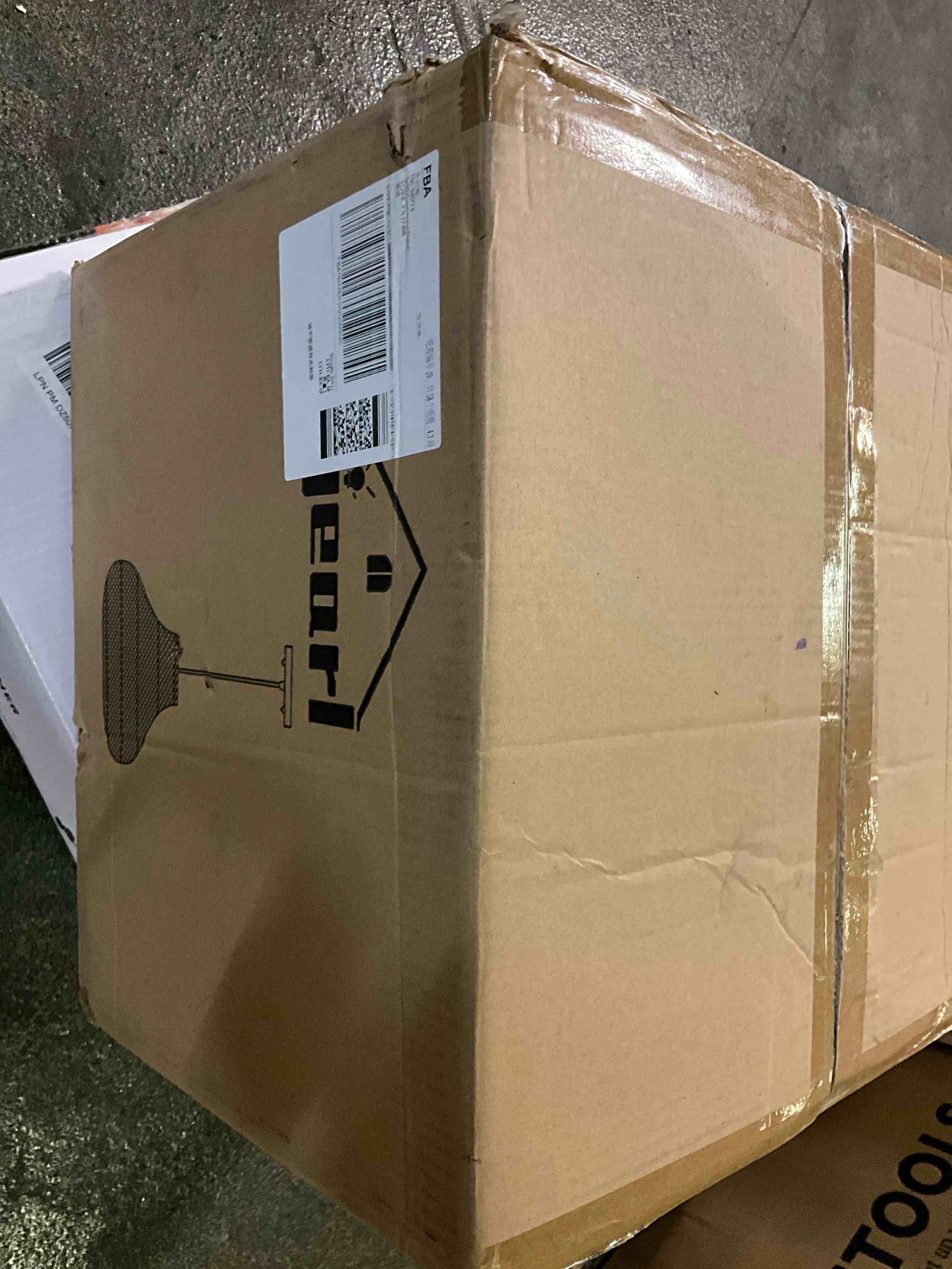 https://s3.amazonaws.com/lotting-images-prod/bidfta/GRA3457005_1754512916021.jpeg