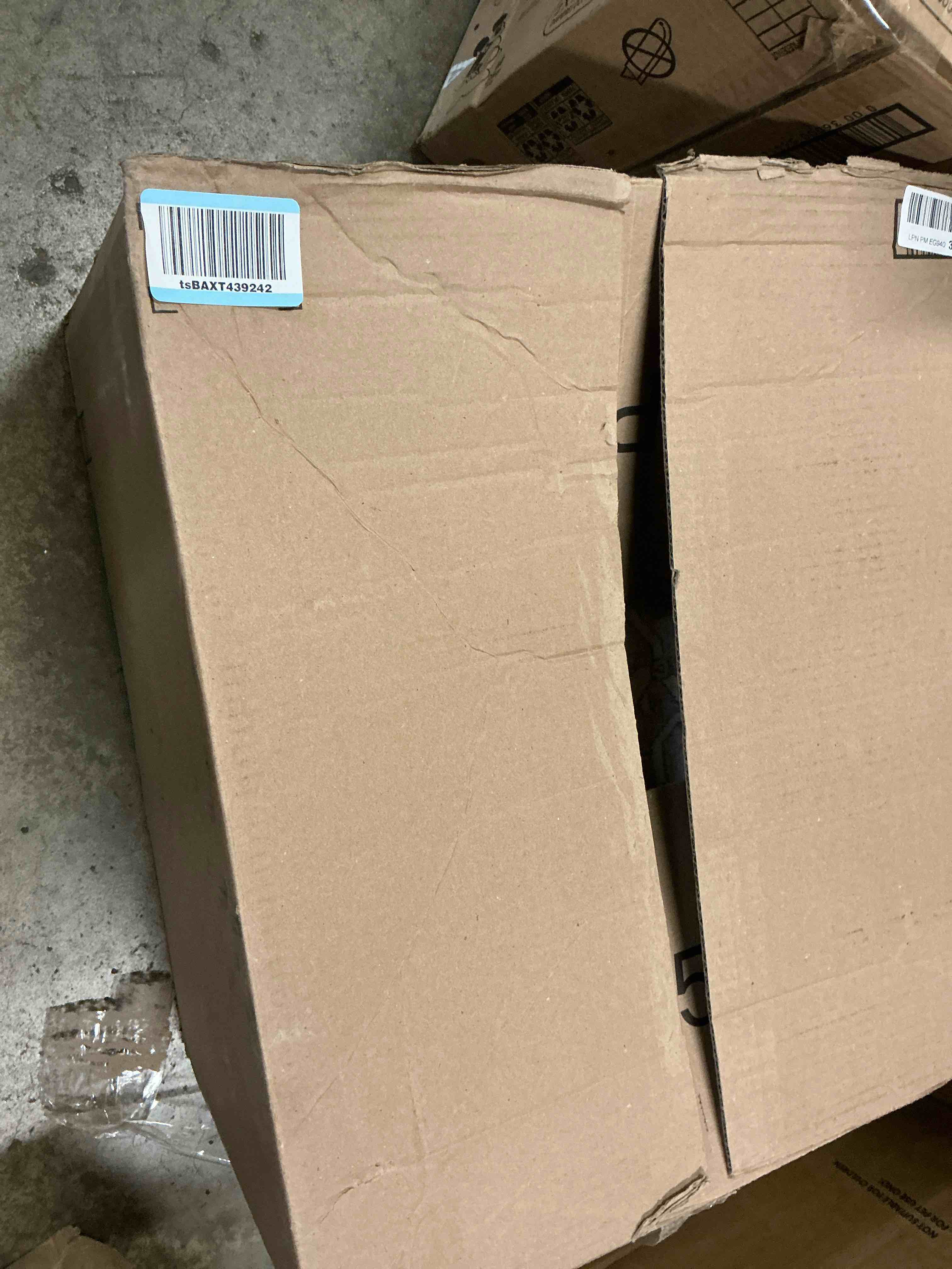 https://s3.amazonaws.com/lotting-images-prod/bidfta/GRA3457402_1758946166700.jpeg
