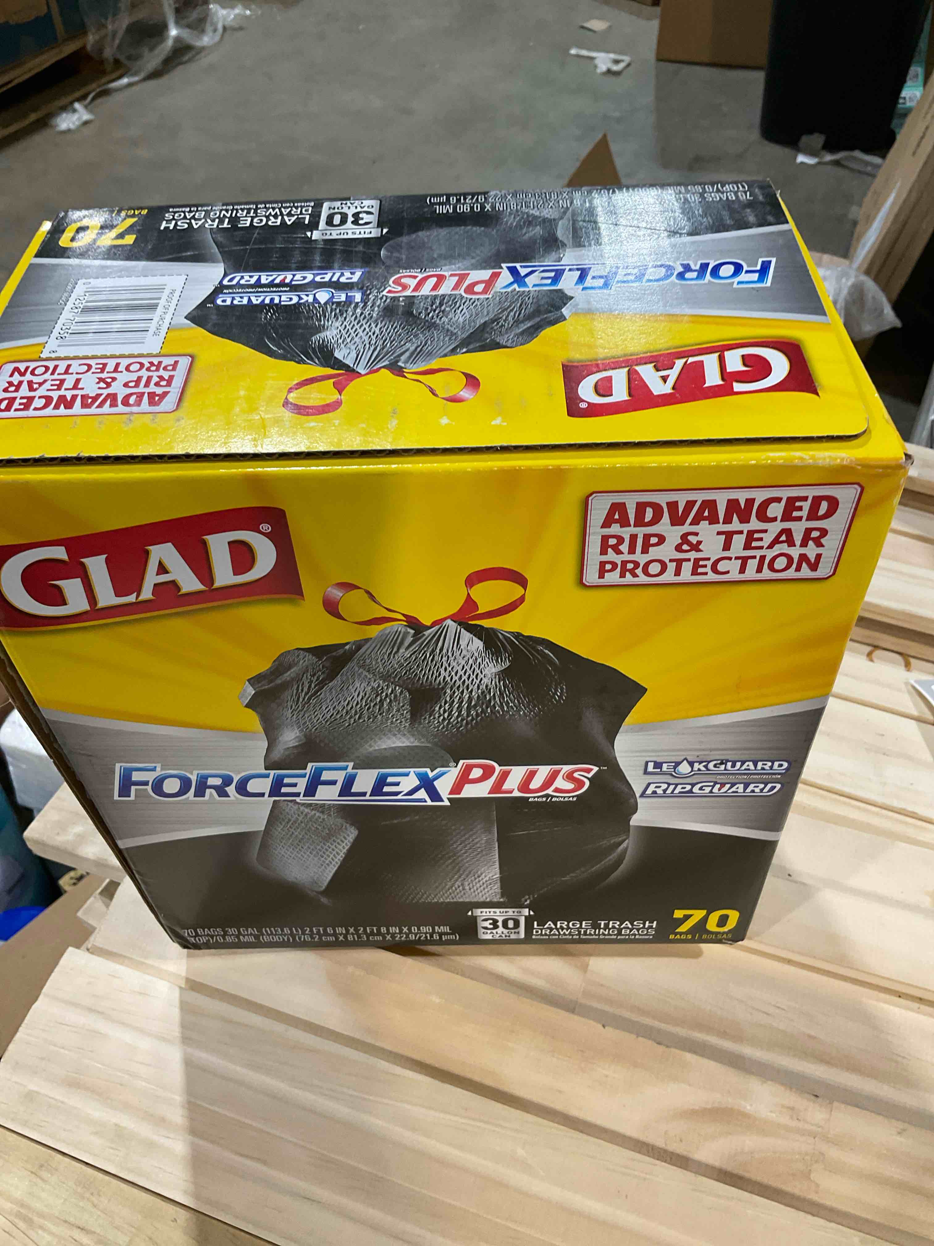 Glad® ForceFlex® Drawstring Trash Bags, 30 Gallons, Black, Box Of 70 Bags