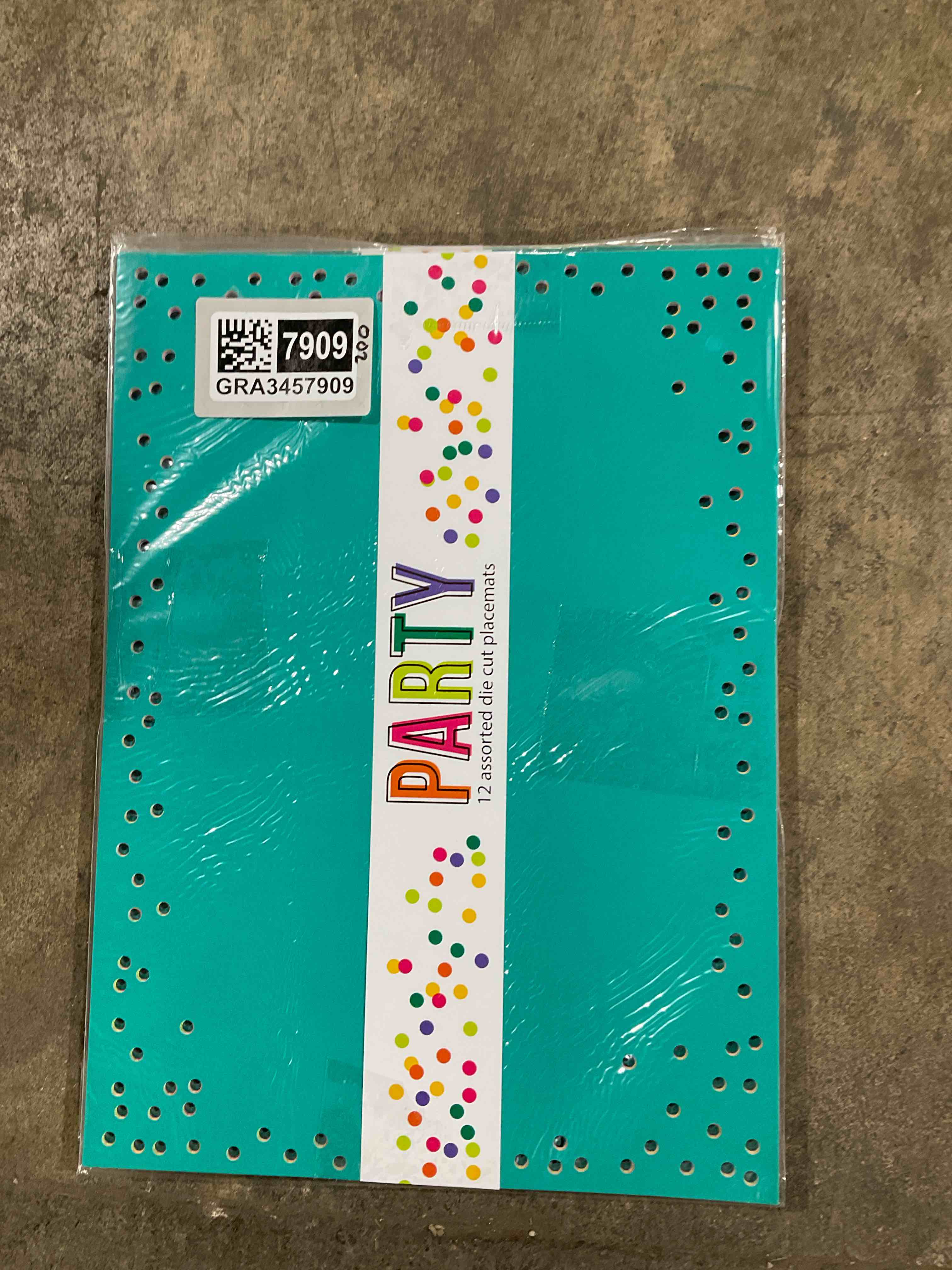 12 assorted die cut placemats