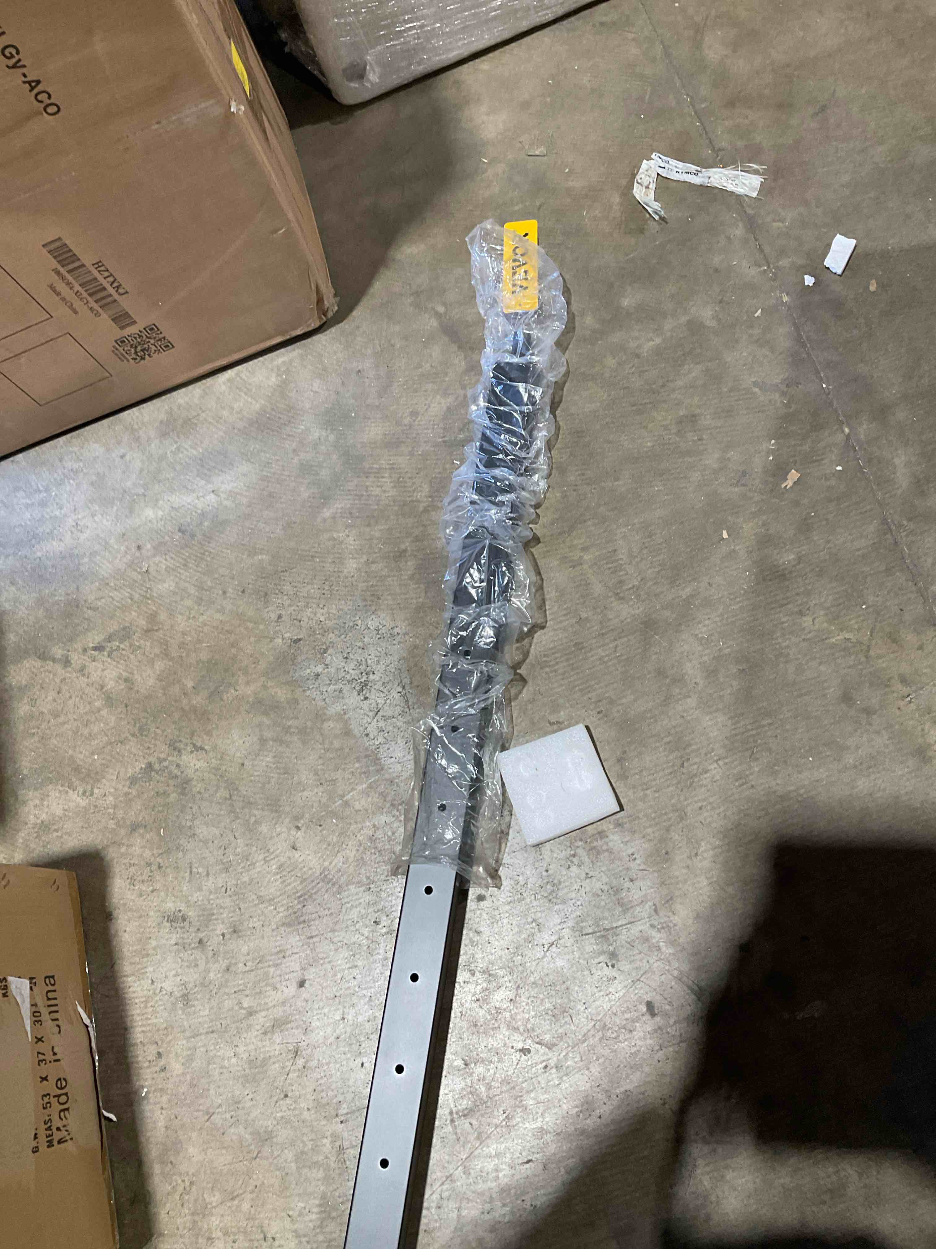Condition photo showing Good Condition for vevor undrilled cable railing post, no holes, 42x2x2 inches sus34 stainless steel deck railing post with horizontal and curved bracket, 1 pack, black