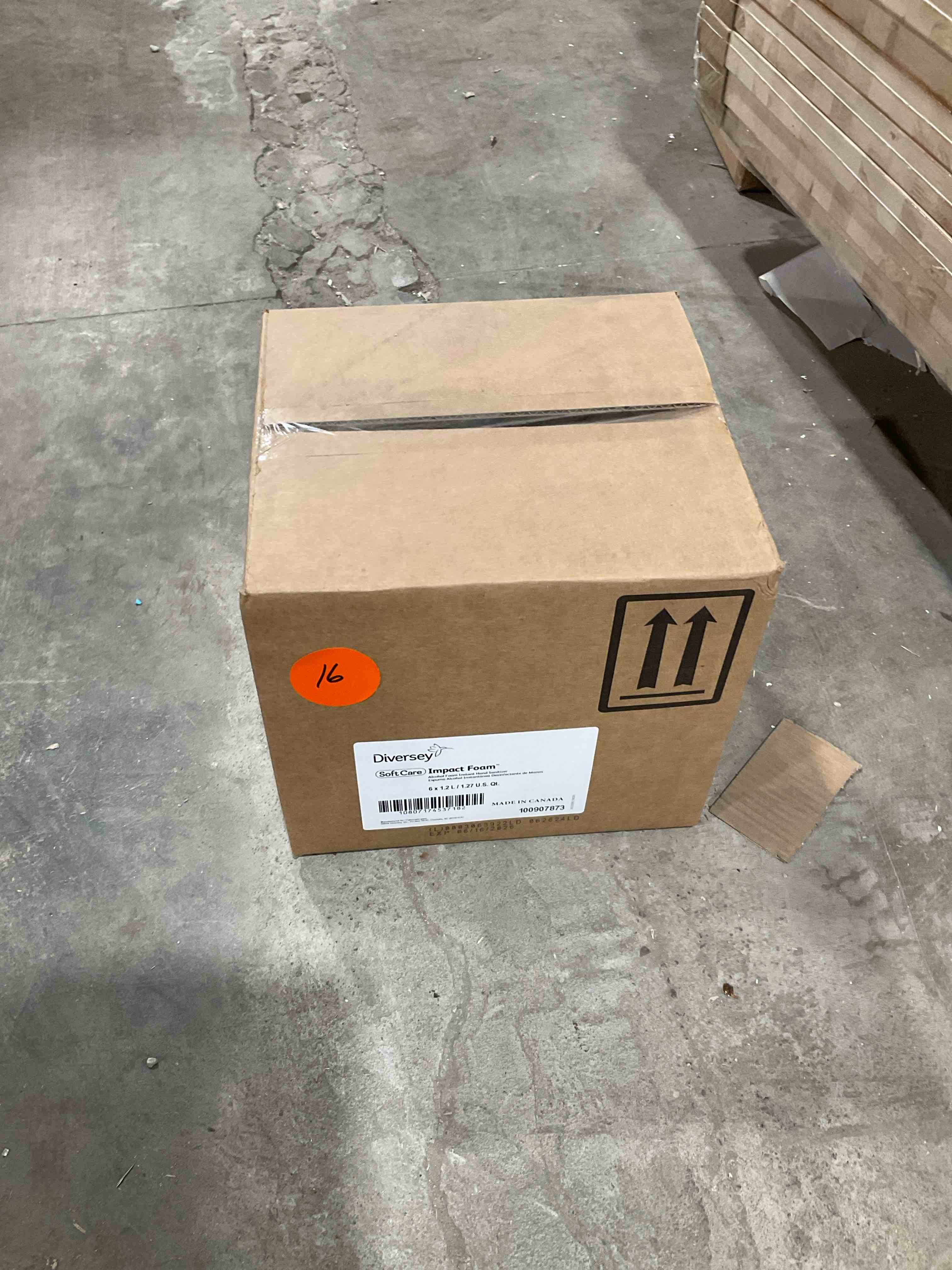 Condition photo showing New/Like New for sanitizerhandfoam6ct