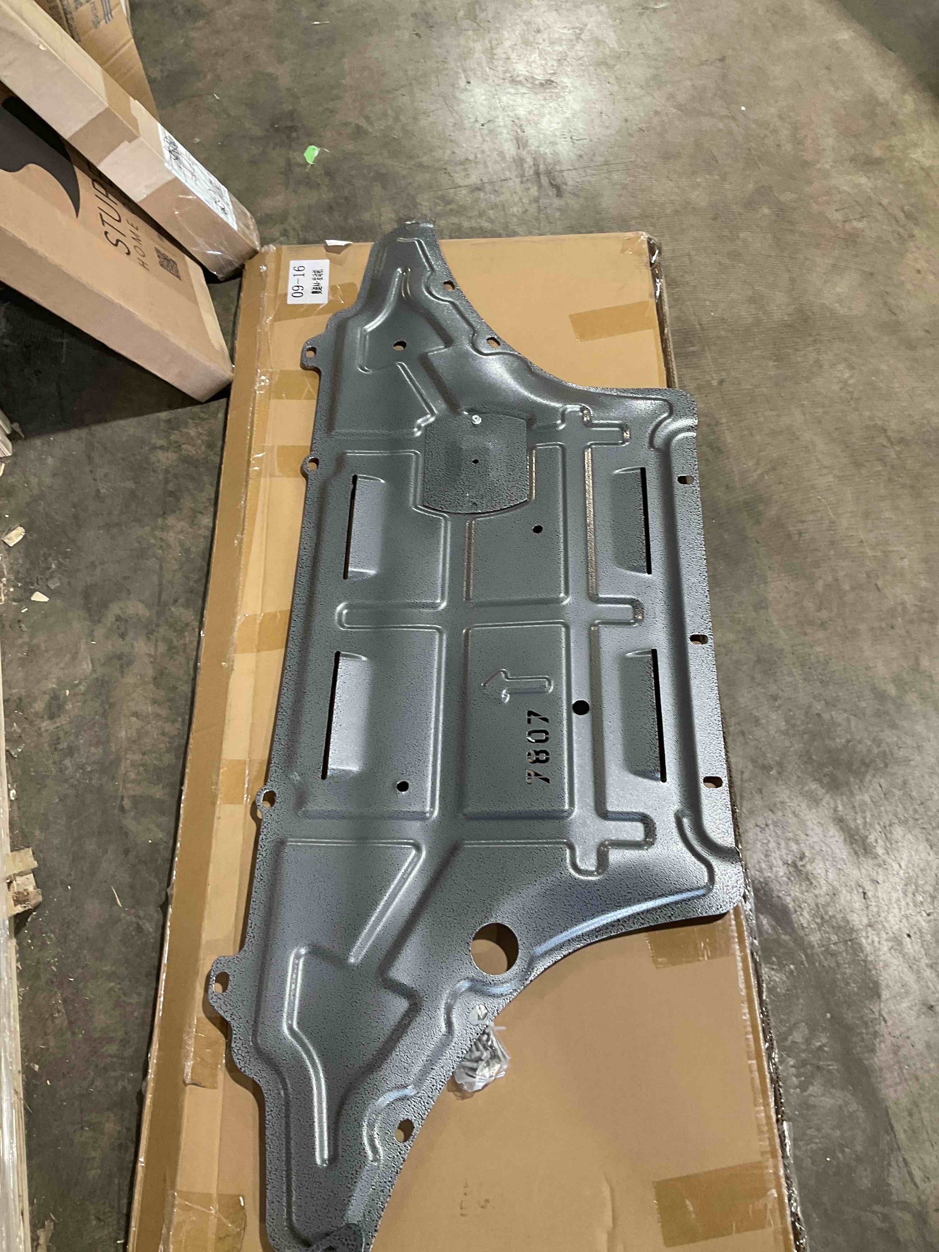 Condition photo showing Good Condition for engine splash shield guard compatible with 2009-2016 audi a4 s4 rs4, 2009-2017 audi a5 s5 rs5, front engine case guard under car shield cover w/gearbox guard mud flaps