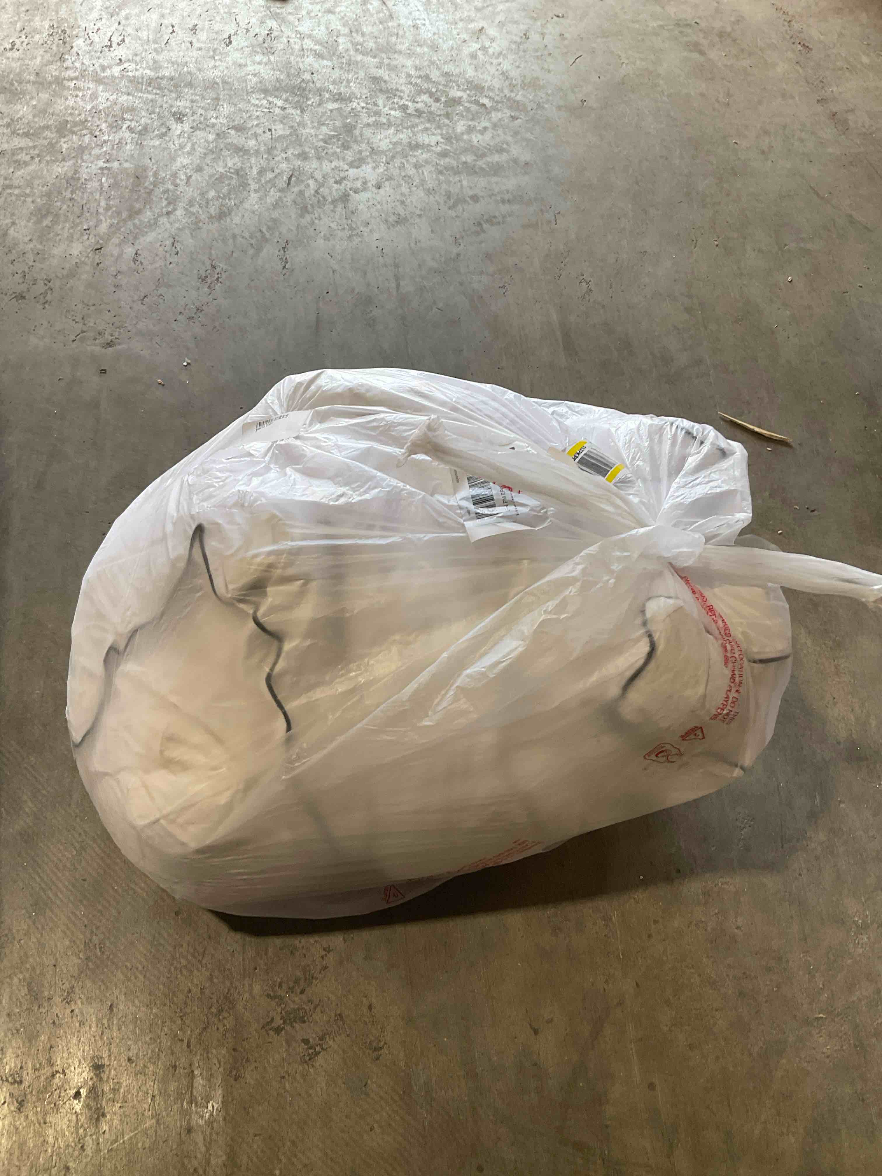 Condition photo showing Good Condition for down duvet