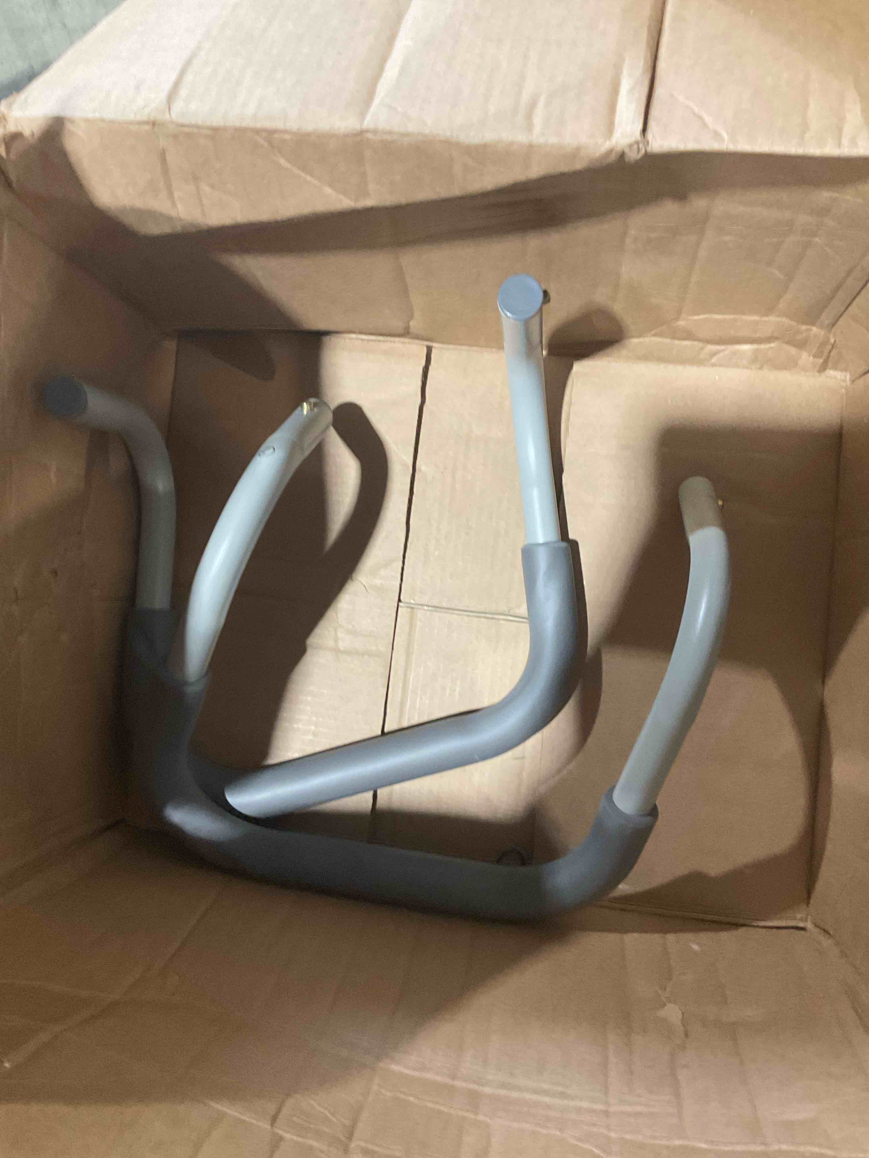 https://s3.amazonaws.com/lotting-images-prod/bidfta/GRA3458669_1775844636670.jpeg