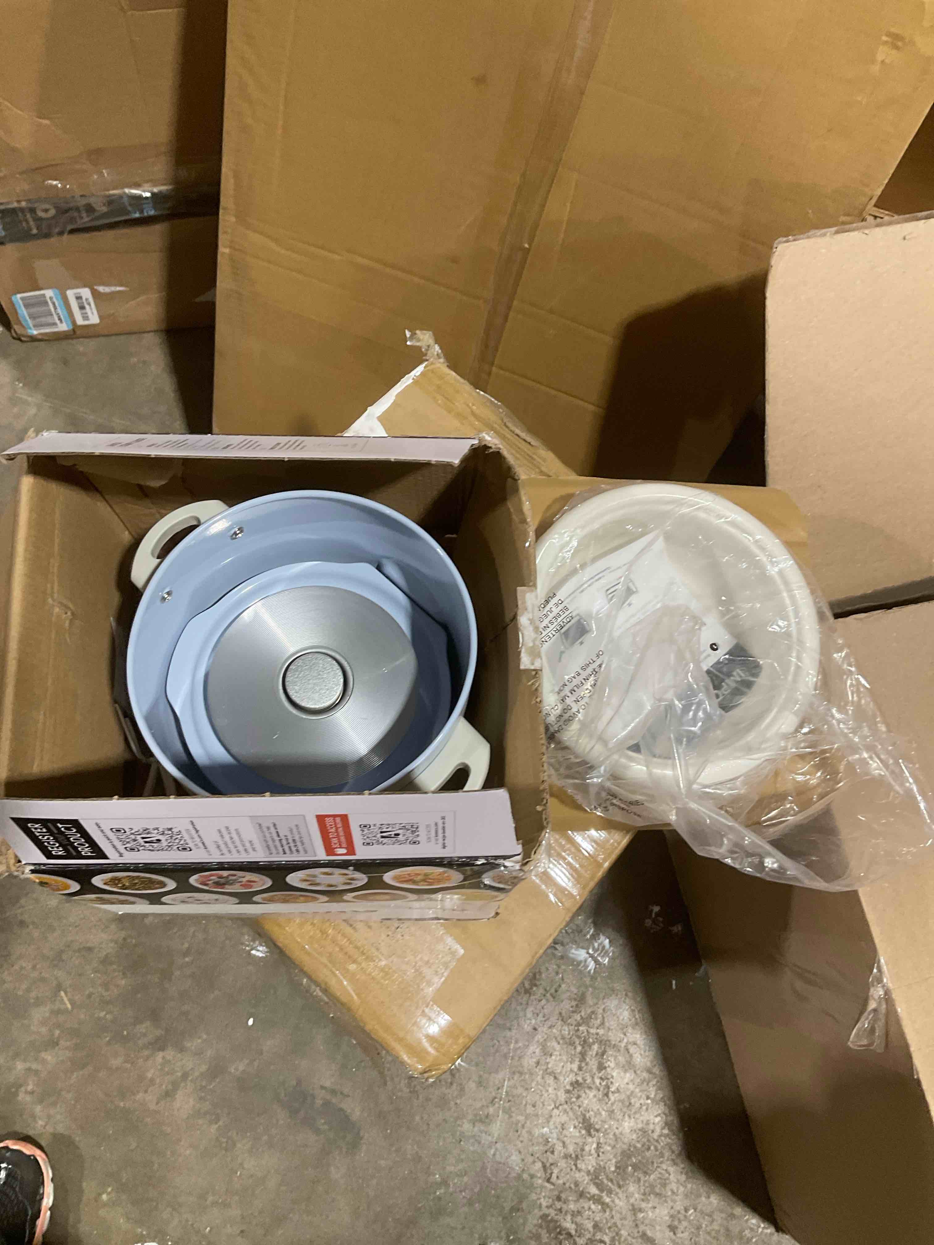 Condition photo showing As Is for aroma housewares 4-cups (cooked) / 1qt. rice & grain cooker (arc-302ngbl), blue