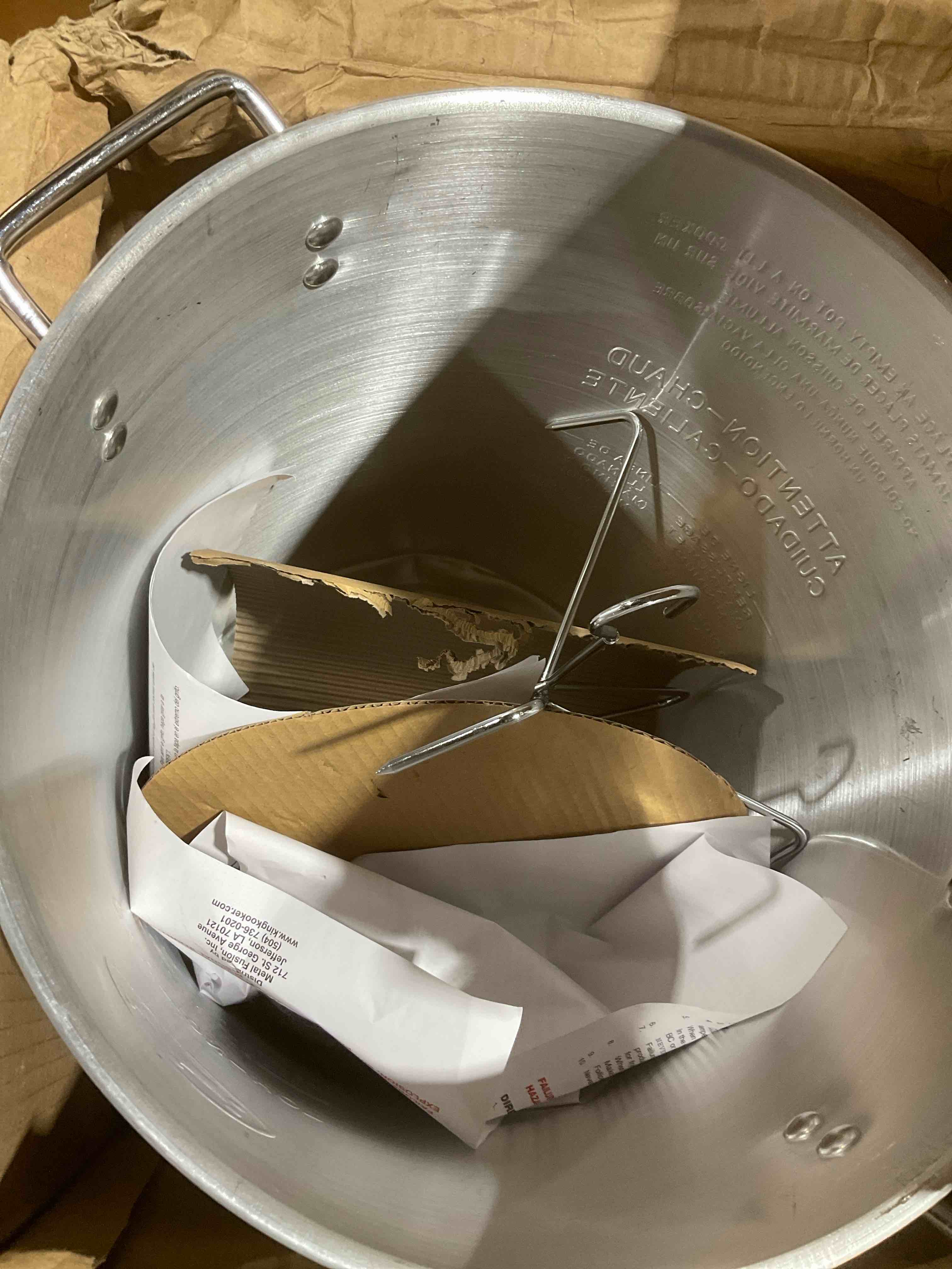 Condition photo showing As Is for king kooker 30pksp 30-quart aluminum stock pot