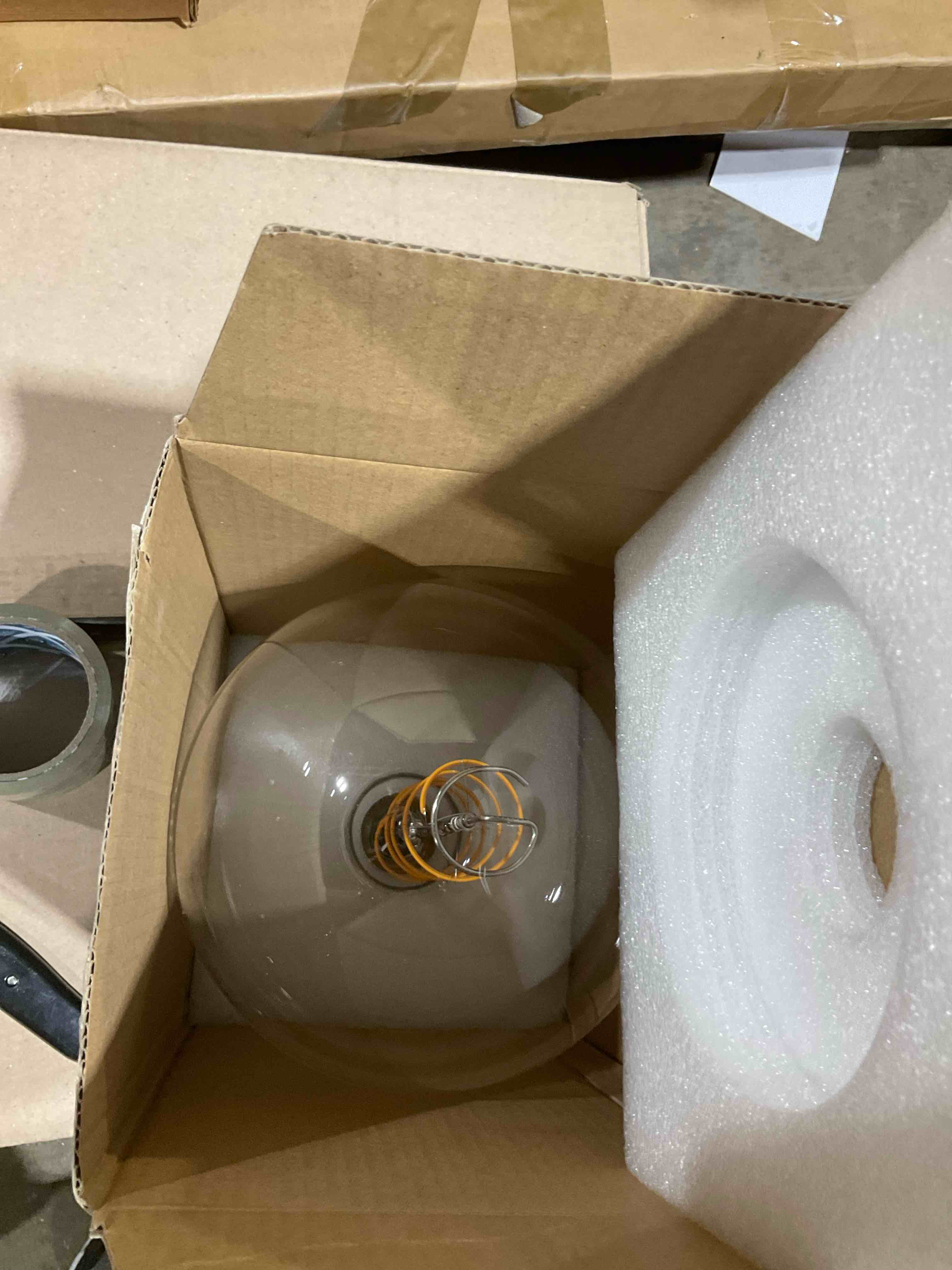 Condition photo showing New/Like New for bulbrite 776302 single 4 watt vintage edison dimmable g63 medium (e26) led bulb - clear