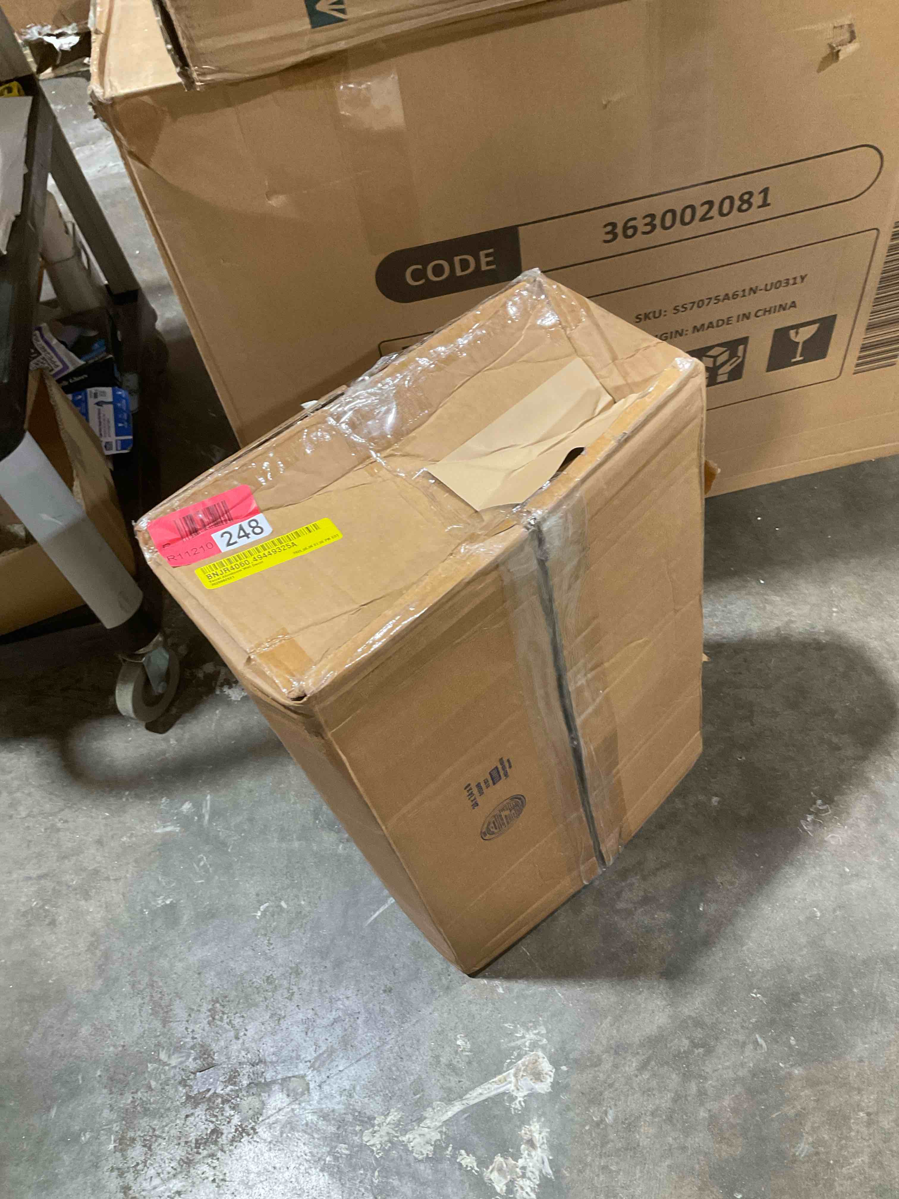 https://s3.amazonaws.com/lotting-images-prod/bidfta/GRA3459125_1776865902188.jpeg