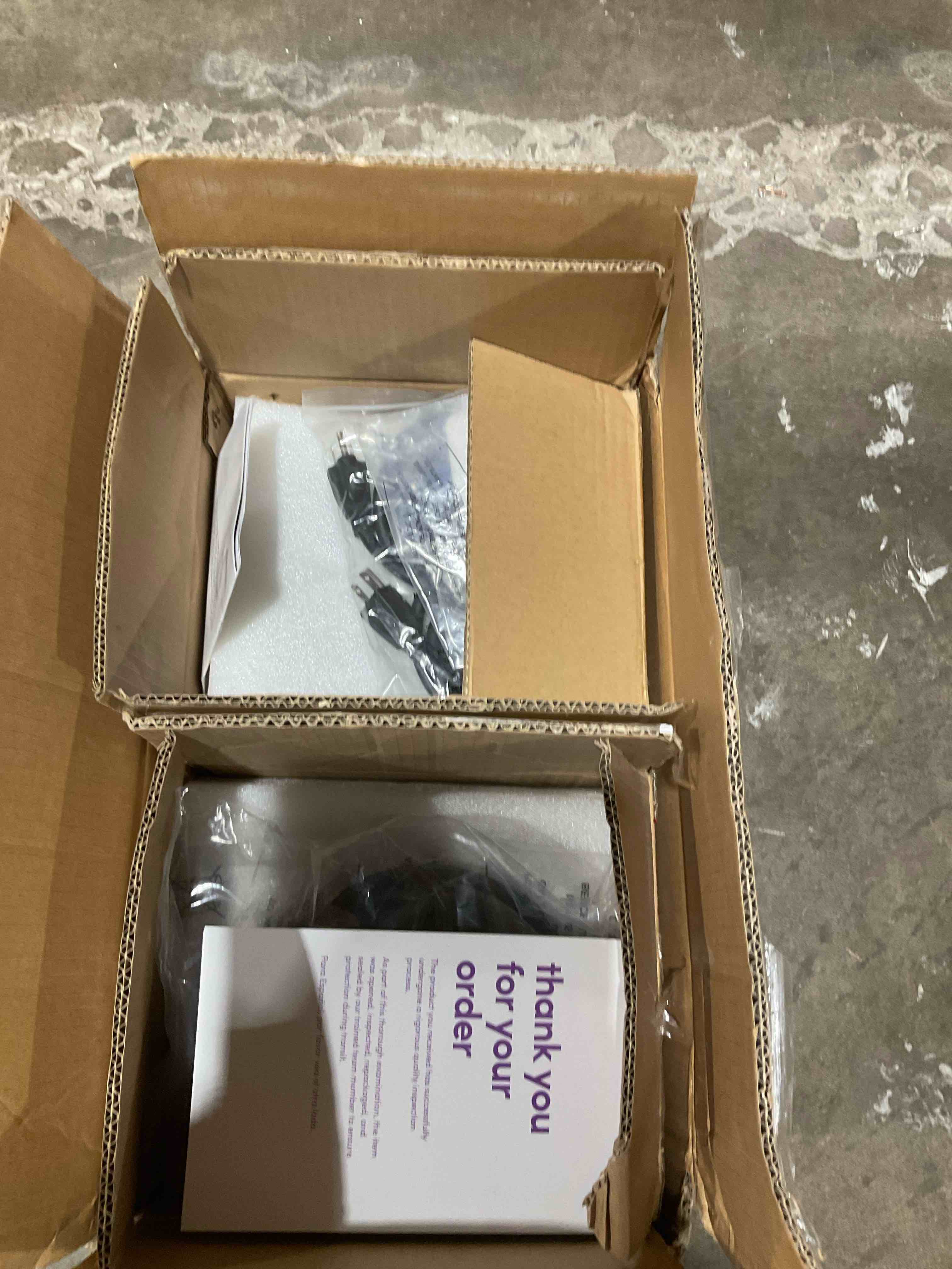 Condition photo showing New/Like New for projection & strobe lights (set of 2) 