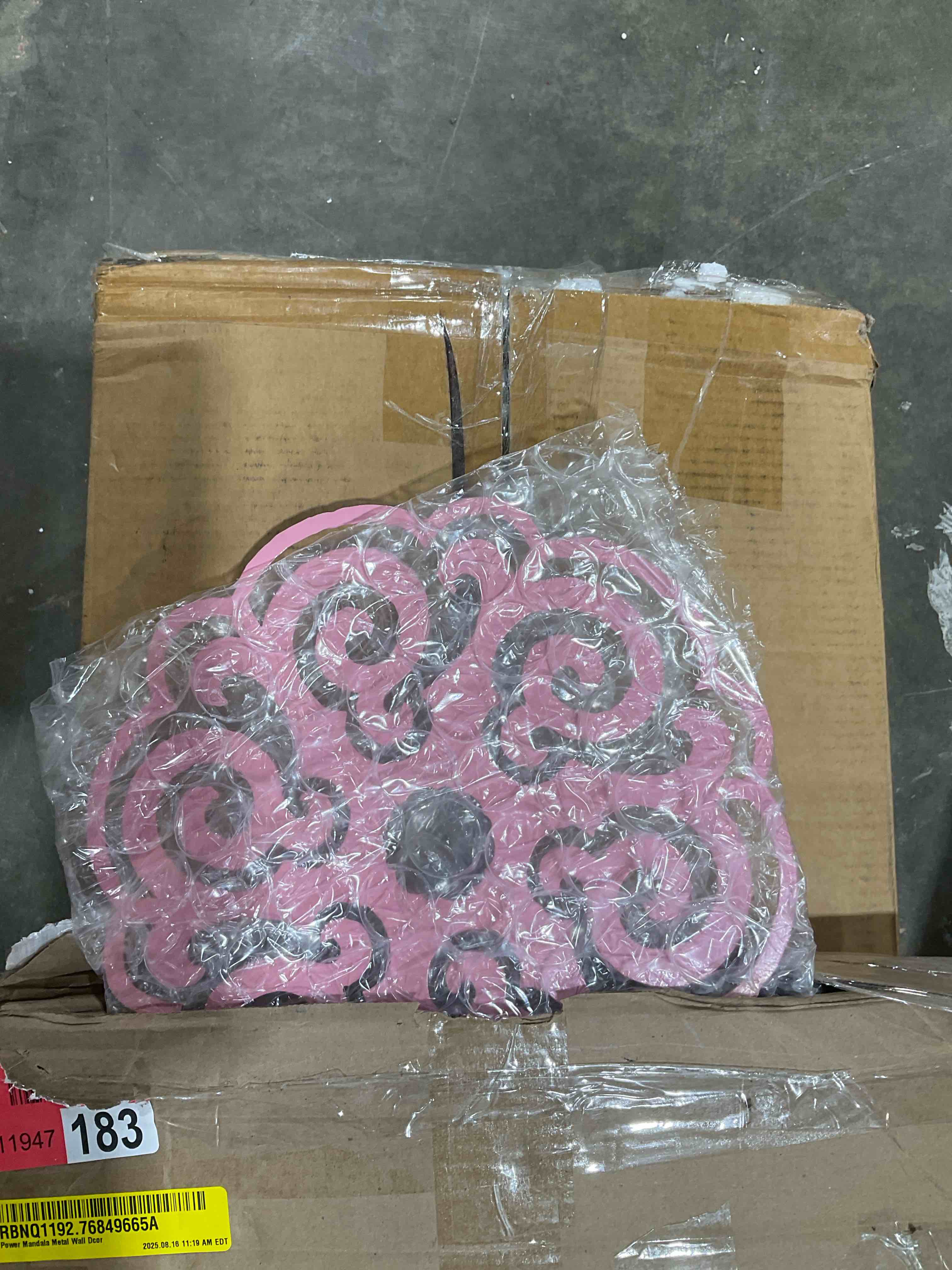 Condition photo showing Good Condition for power mandala metal wall deor