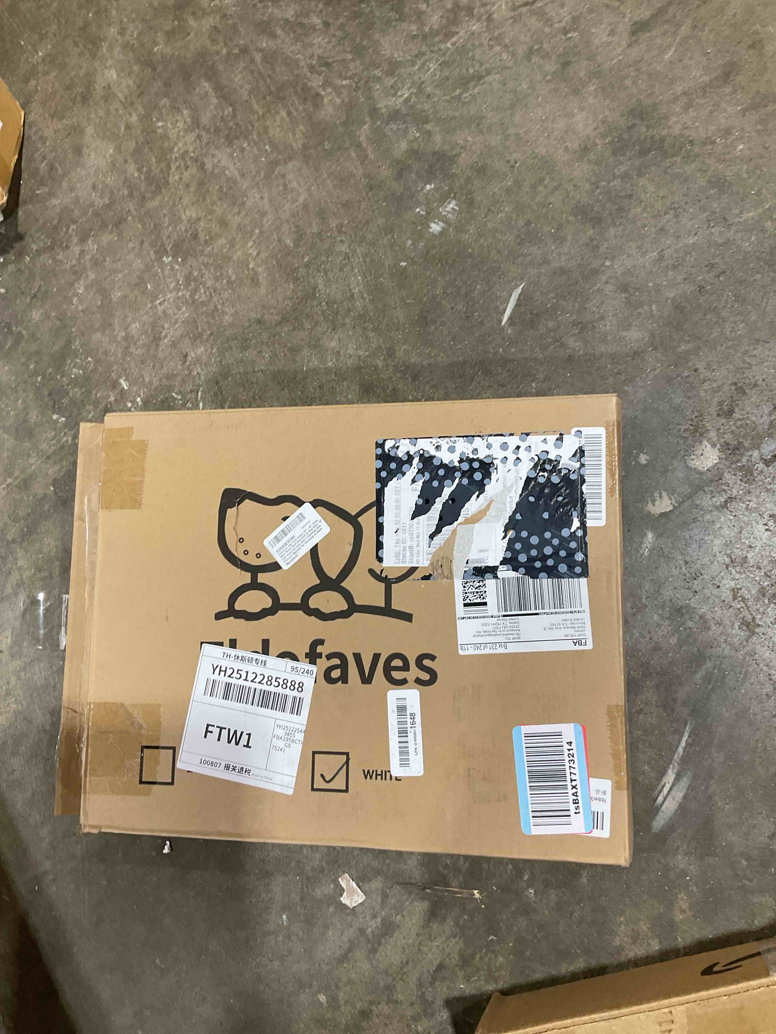 https://s3.amazonaws.com/lotting-images-prod/bidfta/GRA3459287_1777391161556.jpeg