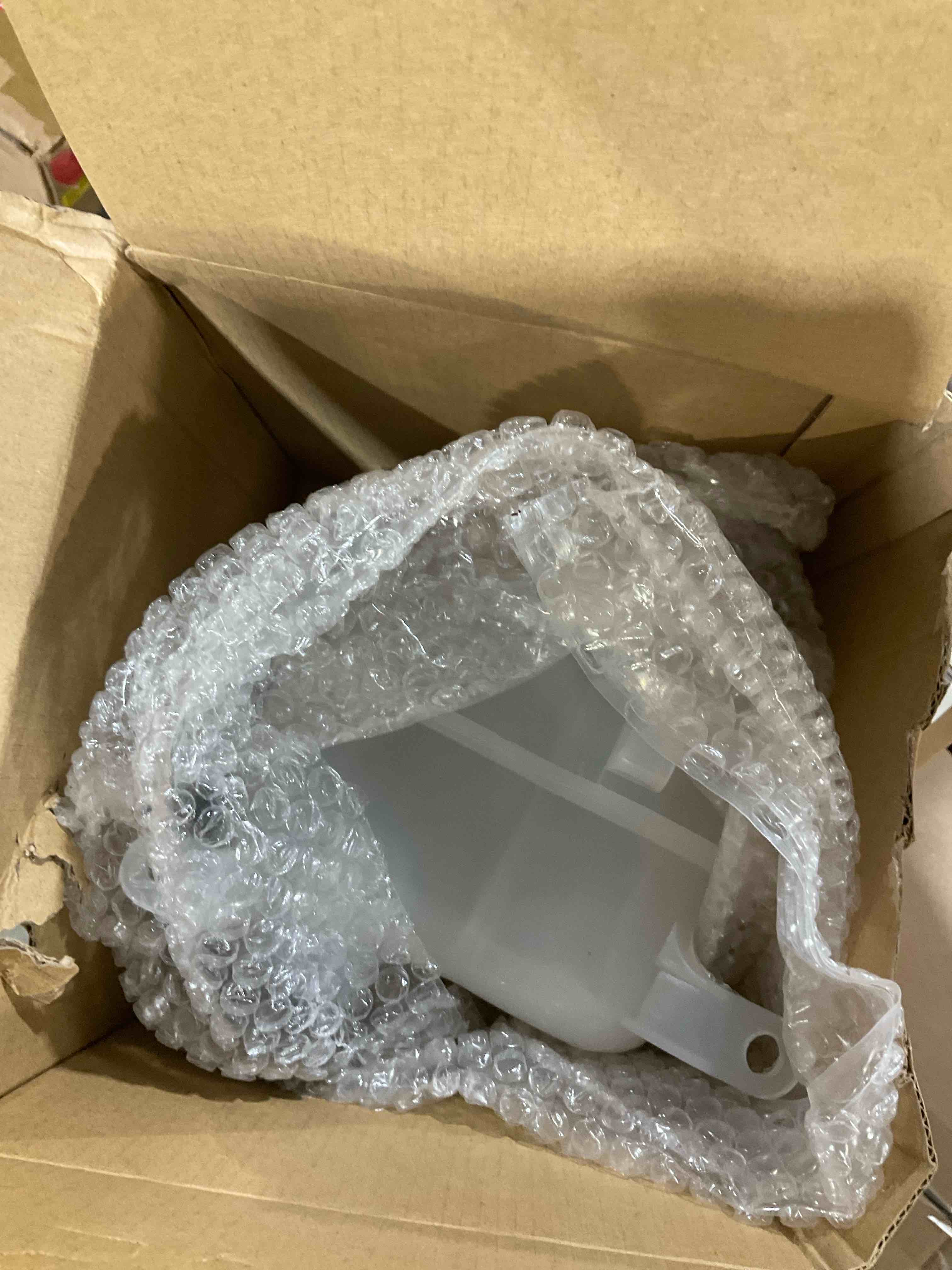 https://s3.amazonaws.com/lotting-images-prod/bidfta/GRA3459292_1777391956035.jpeg