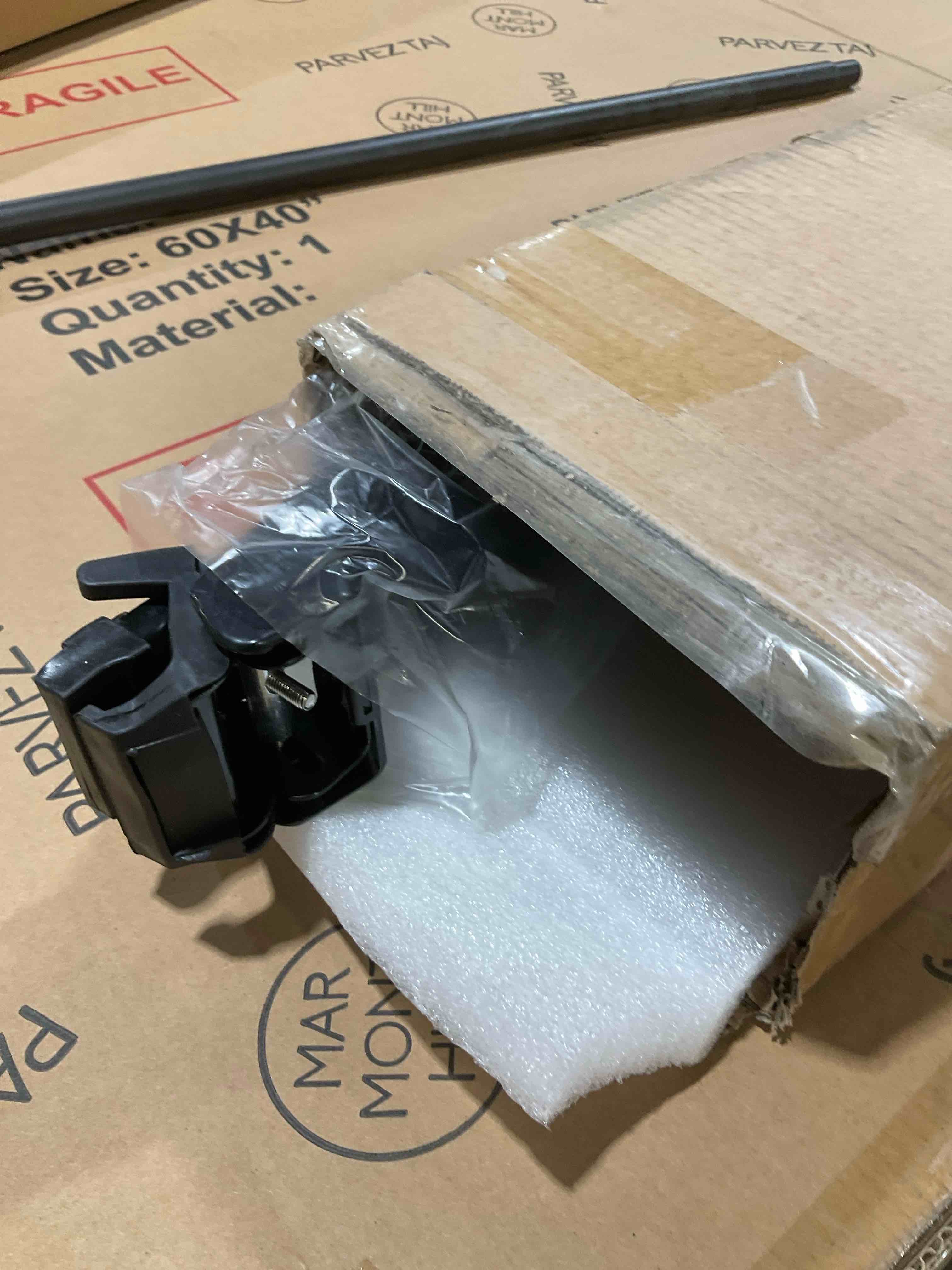 https://s3.amazonaws.com/lotting-images-prod/bidfta/GRA3459306_1777399102659.jpeg