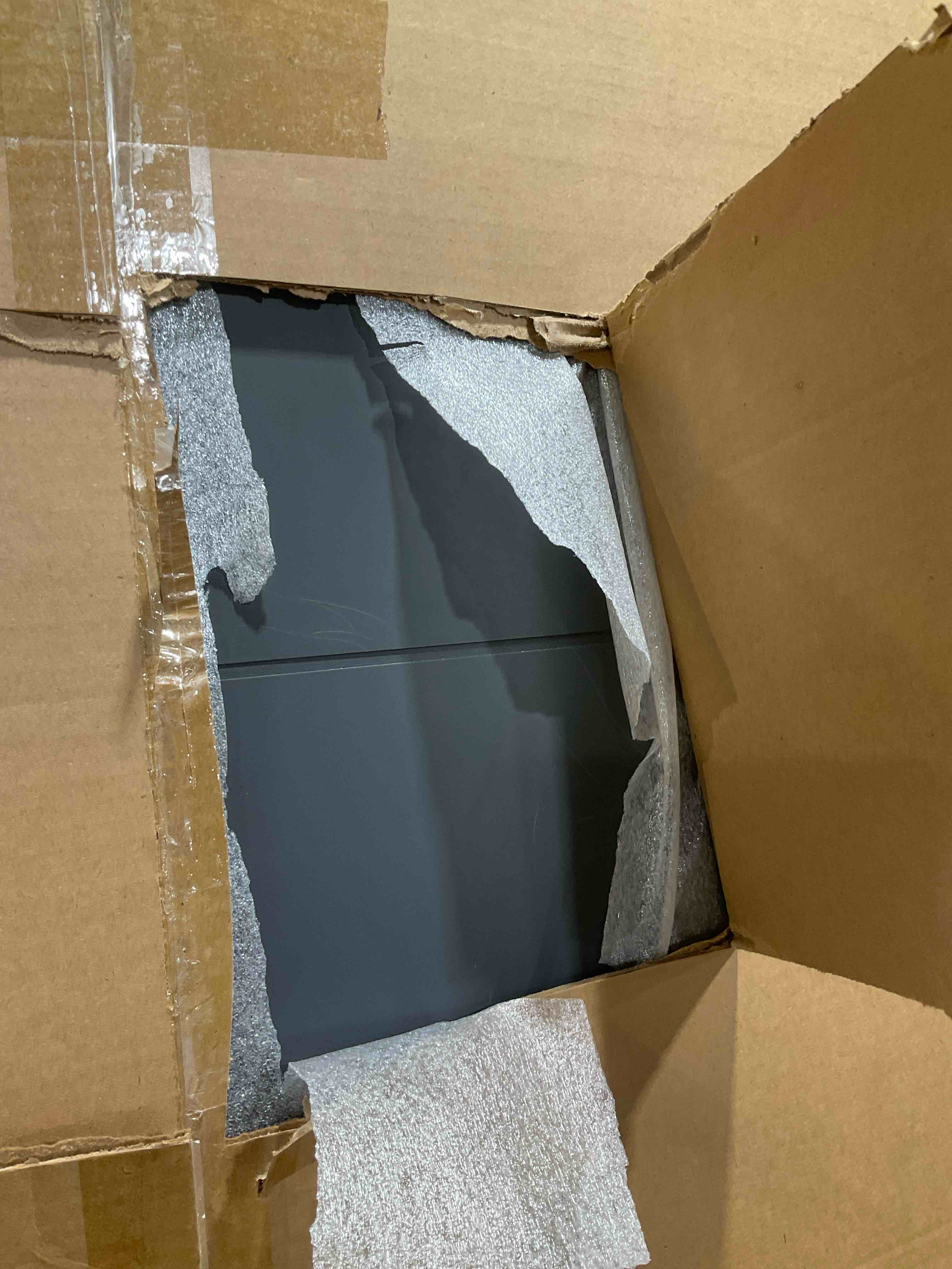 https://s3.amazonaws.com/lotting-images-prod/bidfta/GRA3459316_1777403850915.jpeg