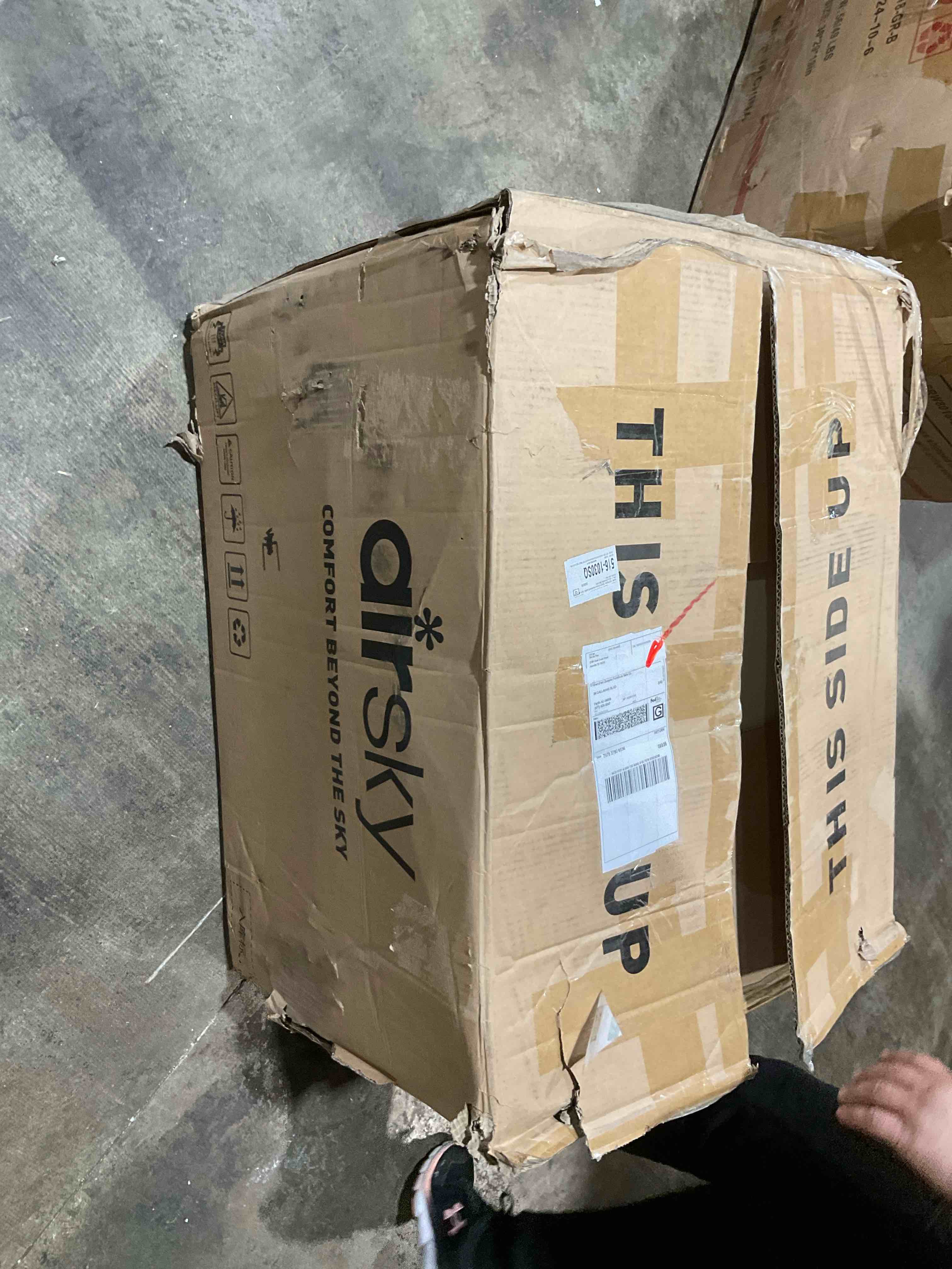 https://s3.amazonaws.com/lotting-images-prod/bidfta/GRA3459323_1777408760148.jpeg