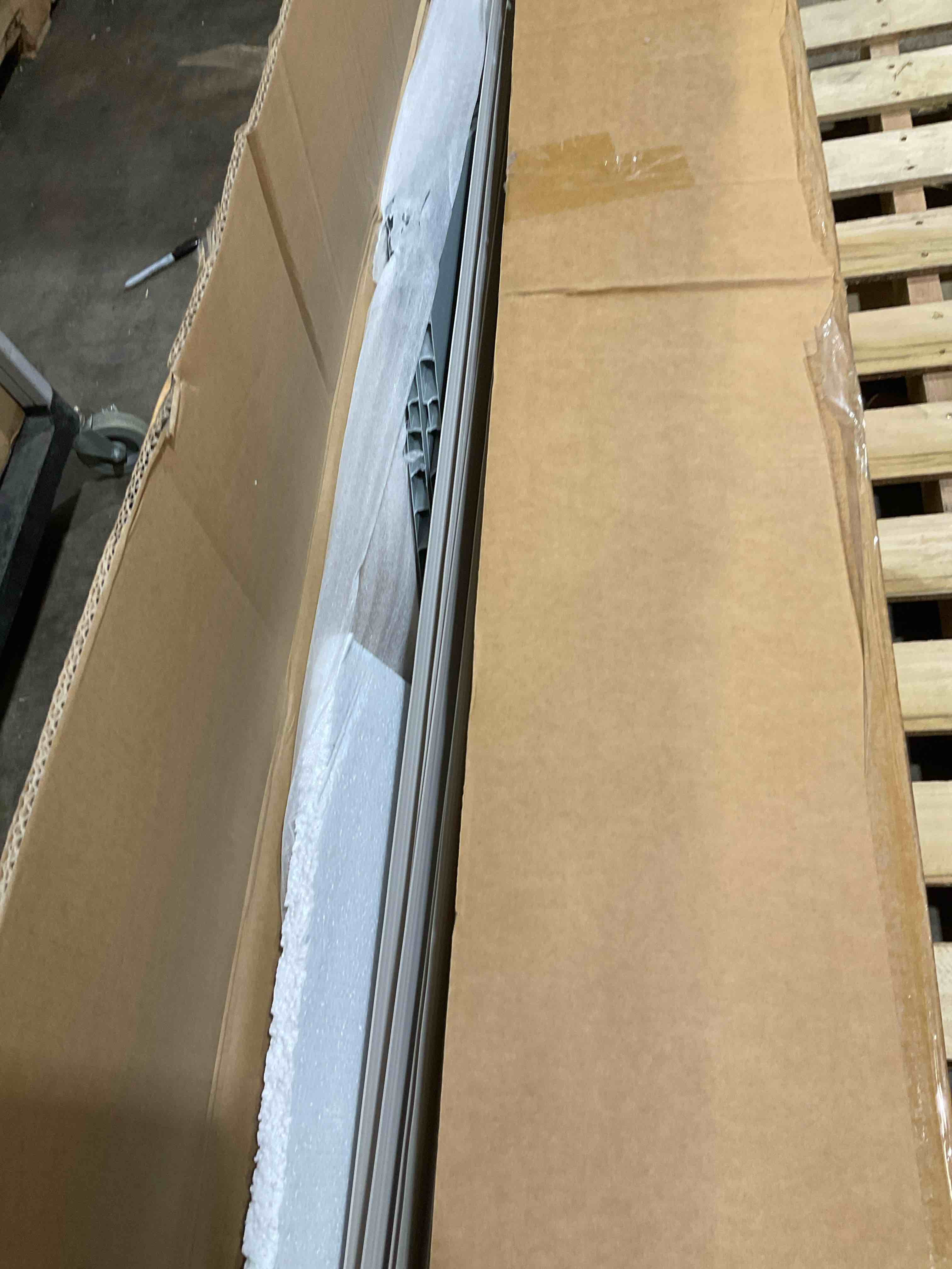 https://s3.amazonaws.com/lotting-images-prod/bidfta/GRA3459357_1777498028222.jpeg