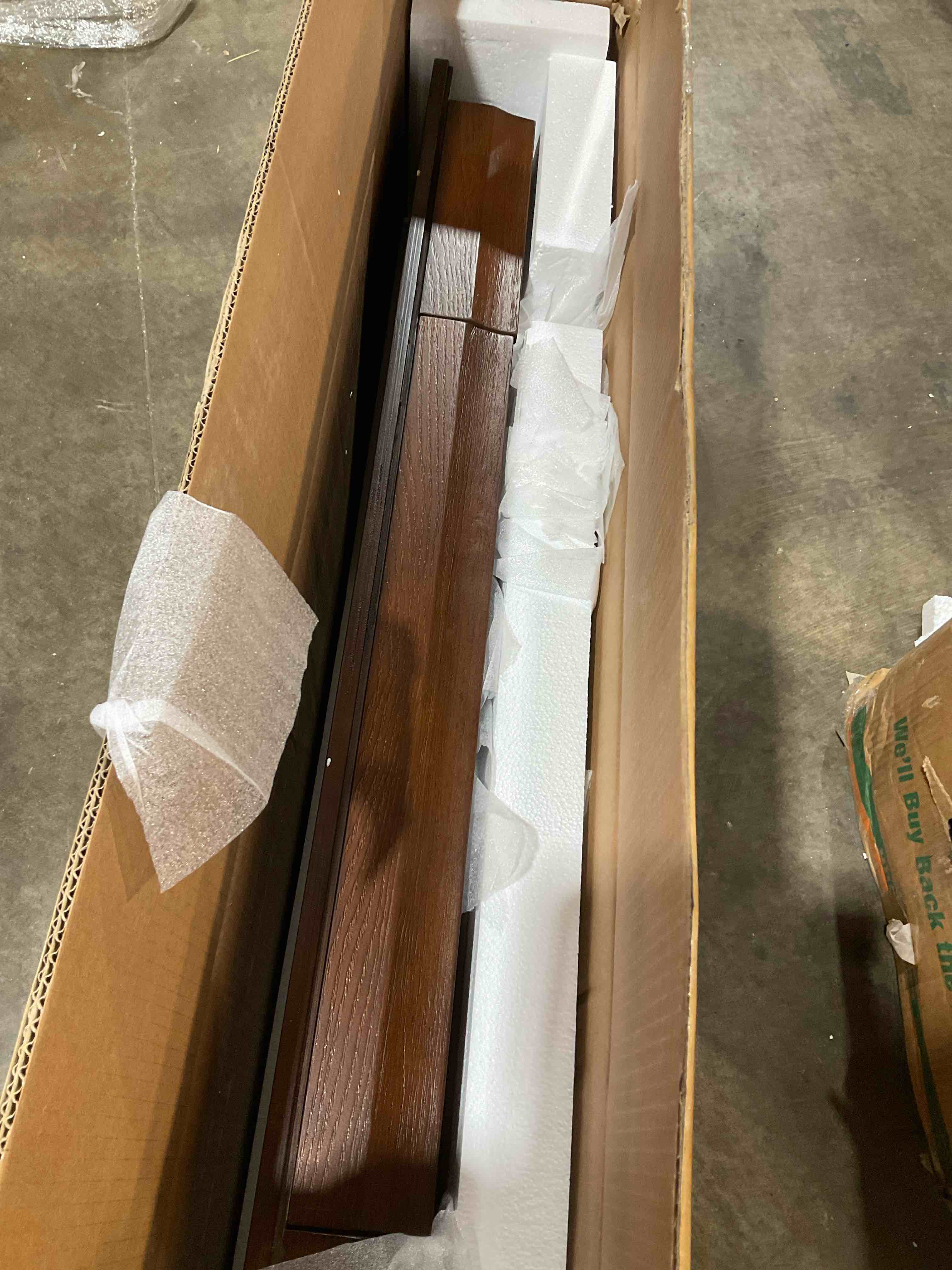 https://s3.amazonaws.com/lotting-images-prod/bidfta/GRA3459376_1777489154431.jpeg
